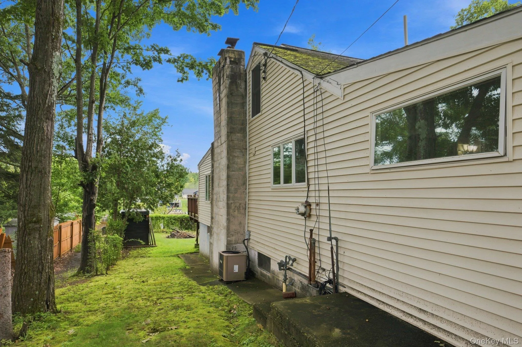 143 Eastside Drive, Out Of Area, NY, 2 Bedrooms Bedrooms, 4 Rooms Rooms,1 BathroomBathrooms,Residential,For Rent,Eastside,0,1047723 143 Eastside Drive, Out Of Area, NY, 2 Bedrooms Bedrooms, 4 Rooms Rooms,1 BathroomBathrooms,Residential,For Rent,Eastside,0,1047723
