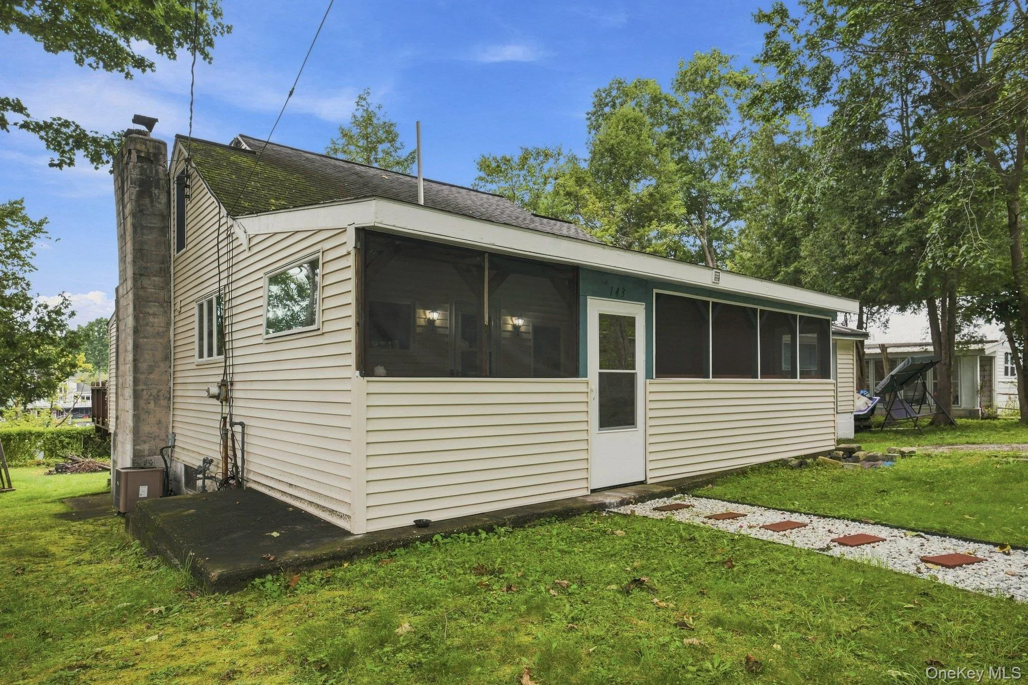 143 Eastside Drive, Out Of Area, NY, 2 Bedrooms Bedrooms, 4 Rooms Rooms,1 BathroomBathrooms,Residential,For Rent,Eastside,0,1047723 143 Eastside Drive, Out Of Area, NY, 2 Bedrooms Bedrooms, 4 Rooms Rooms,1 BathroomBathrooms,Residential,For Rent,Eastside,0,1047723