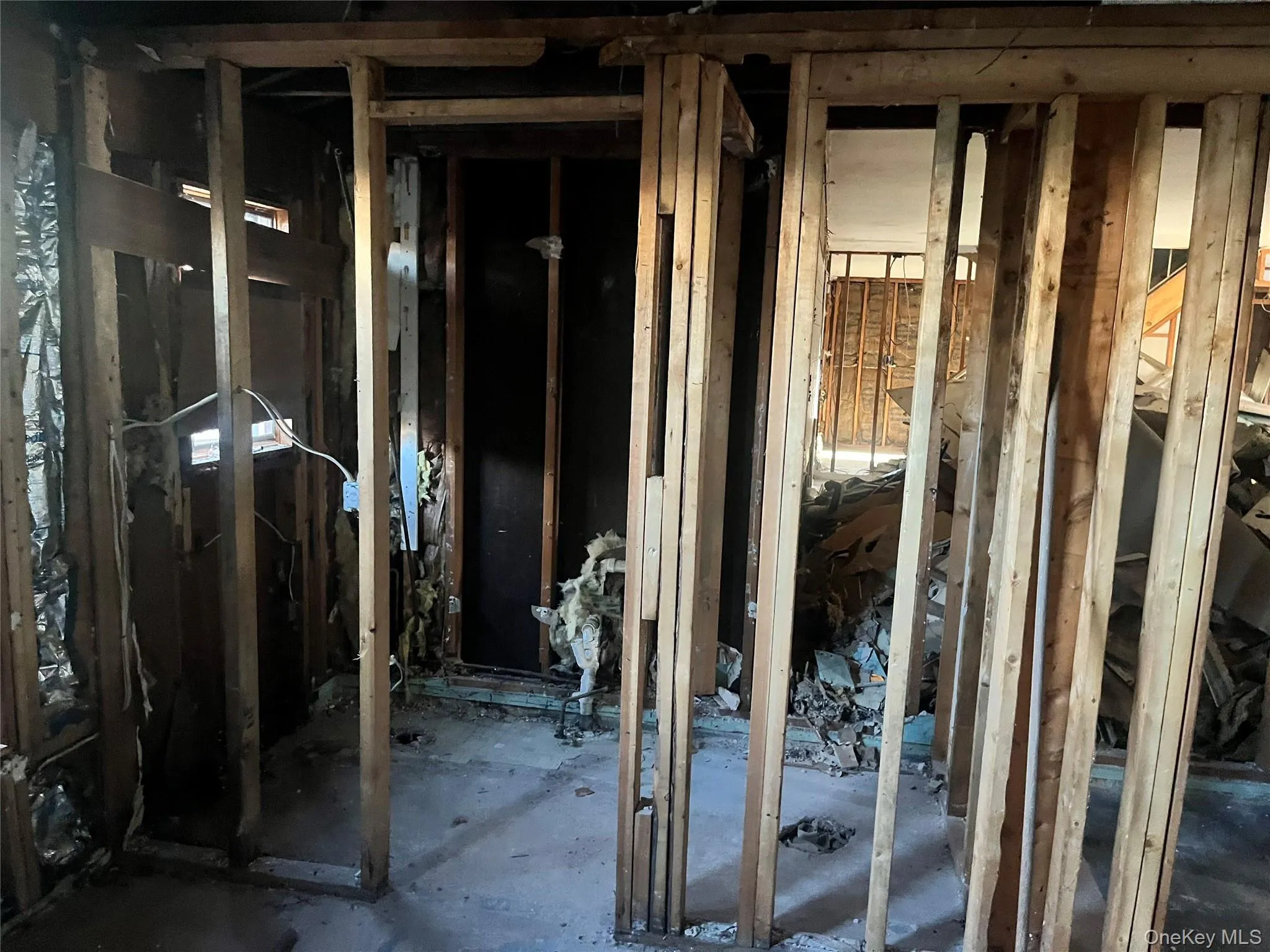 3 Maymont Lane, Brookhaven, NY, 4 Bedrooms Bedrooms, 10 Rooms Rooms,2 BathroomsBathrooms,Residential,For Rent,Maymont,0,1047726 3 Maymont Lane, Brookhaven, NY, 4 Bedrooms Bedrooms, 10 Rooms Rooms,2 BathroomsBathrooms,Residential,For Rent,Maymont,0,1047726