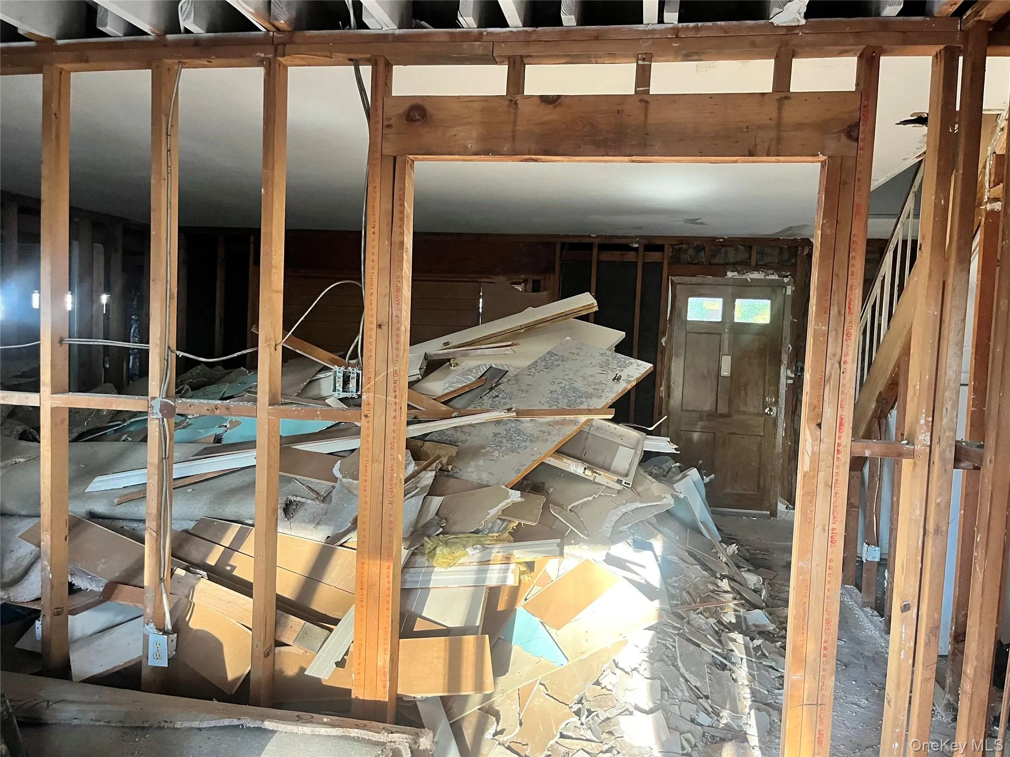 3 Maymont Lane, Brookhaven, NY, 4 Bedrooms Bedrooms, 10 Rooms Rooms,2 BathroomsBathrooms,Residential,For Rent,Maymont,0,1047726 3 Maymont Lane, Brookhaven, NY, 4 Bedrooms Bedrooms, 10 Rooms Rooms,2 BathroomsBathrooms,Residential,For Rent,Maymont,0,1047726