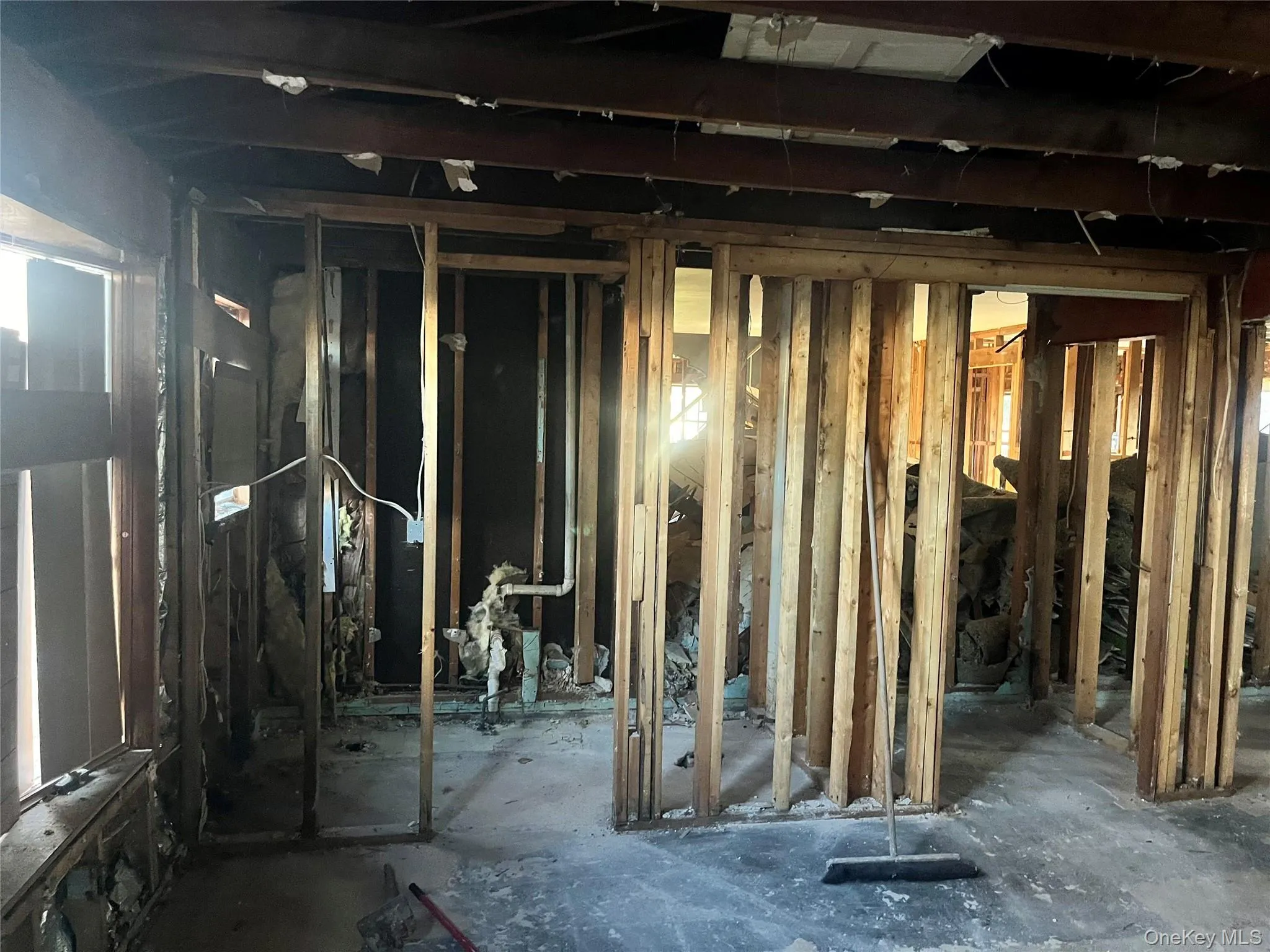 3 Maymont Lane, Brookhaven, NY, 4 Bedrooms Bedrooms, 10 Rooms Rooms,2 BathroomsBathrooms,Residential,For Rent,Maymont,0,1047726 3 Maymont Lane, Brookhaven, NY, 4 Bedrooms Bedrooms, 10 Rooms Rooms,2 BathroomsBathrooms,Residential,For Rent,Maymont,0,1047726