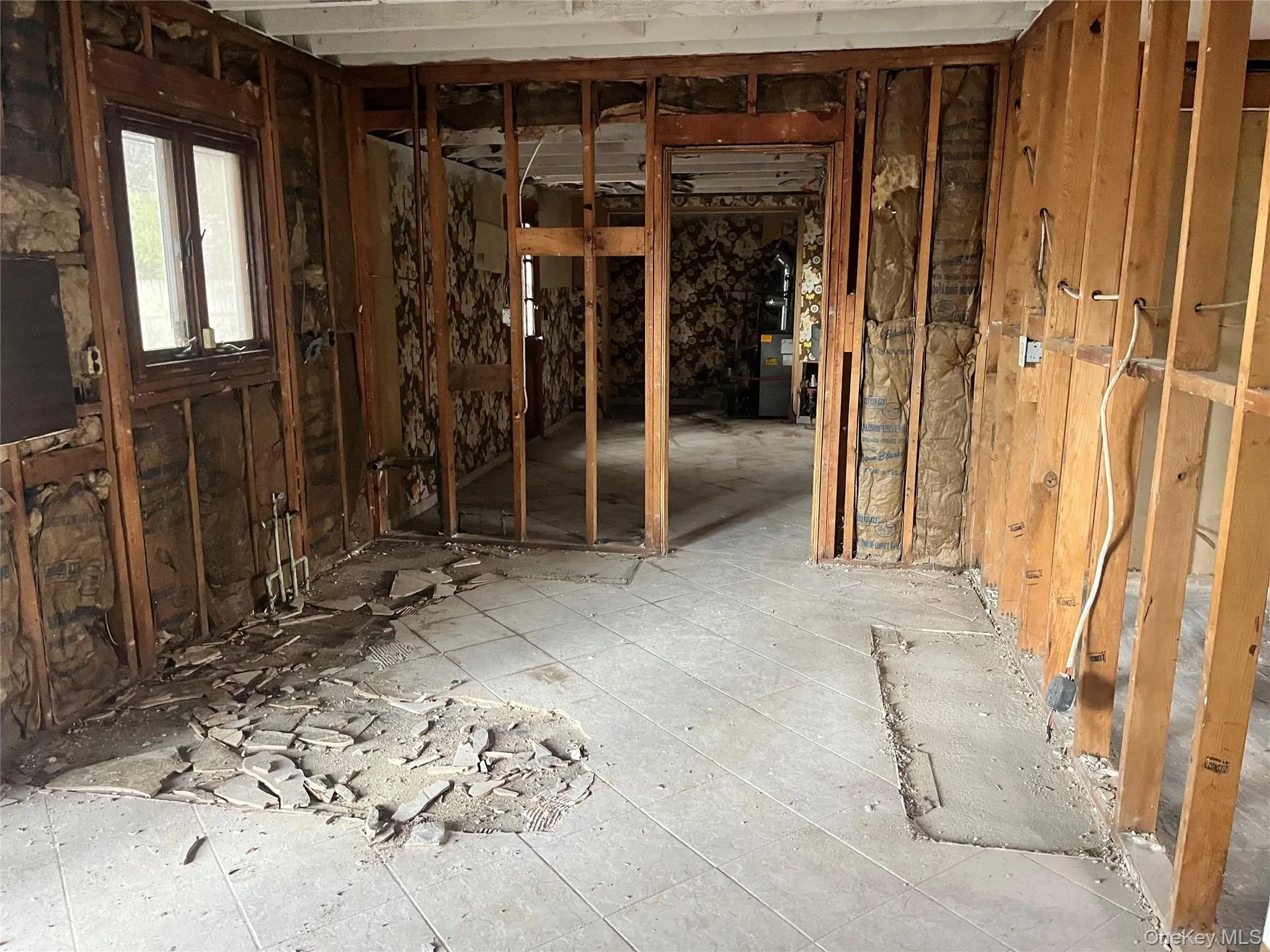 3 Maymont Lane, Brookhaven, NY, 4 Bedrooms Bedrooms, 10 Rooms Rooms,2 BathroomsBathrooms,Residential,For Rent,Maymont,0,1047726 3 Maymont Lane, Brookhaven, NY, 4 Bedrooms Bedrooms, 10 Rooms Rooms,2 BathroomsBathrooms,Residential,For Rent,Maymont,0,1047726