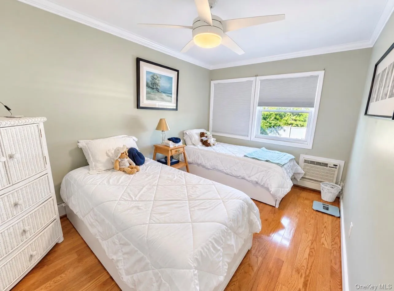 35 LIBRARY, Southampton, NY, 2 Bedrooms Bedrooms, 7 Rooms Rooms,3 BathroomsBathrooms,Residential,For Rent,LIBRARY,0,1047730 35 LIBRARY, Southampton, NY, 2 Bedrooms Bedrooms, 7 Rooms Rooms,3 BathroomsBathrooms,Residential,For Rent,LIBRARY,0,1047730