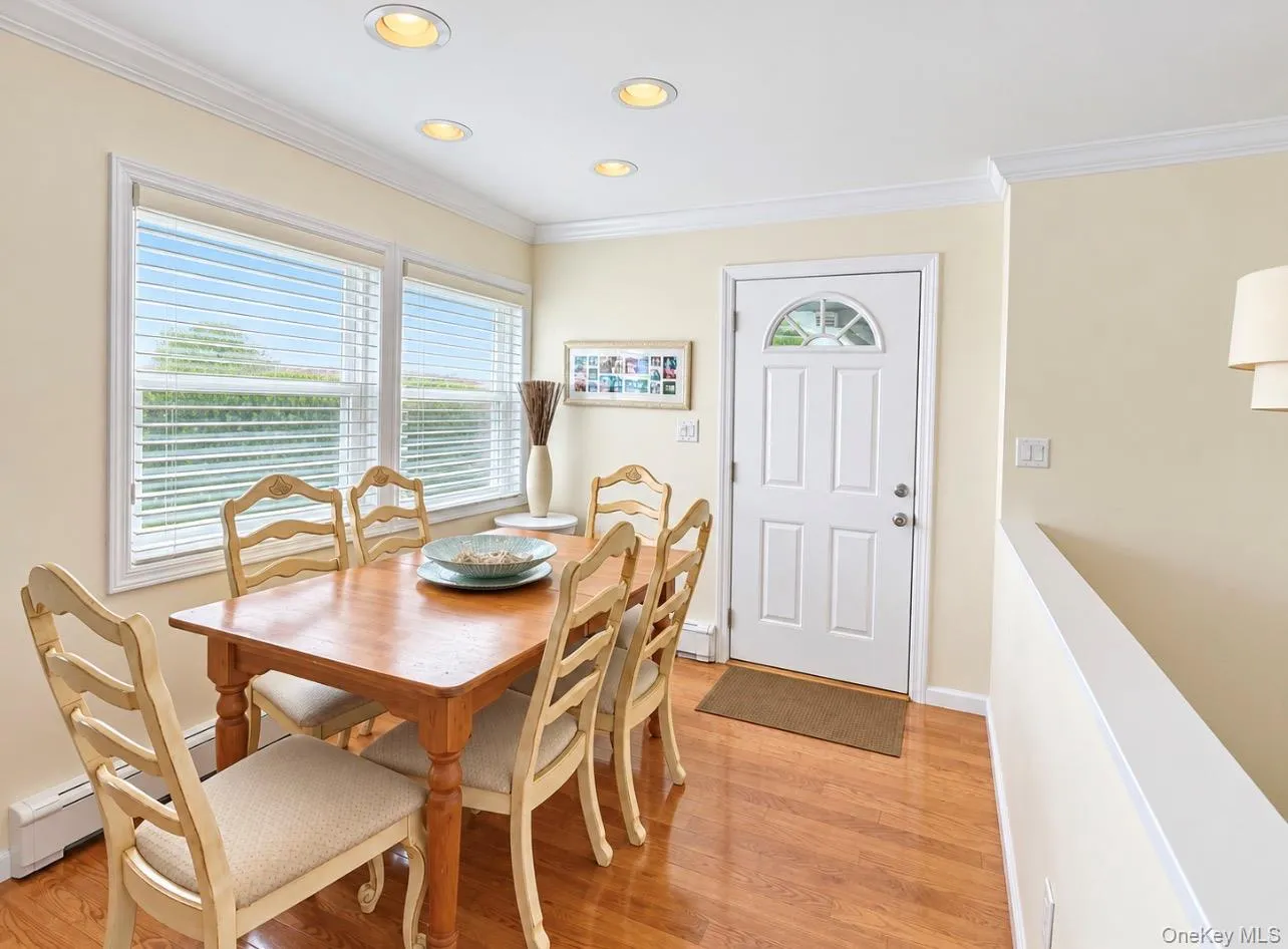 35 LIBRARY, Southampton, NY, 2 Bedrooms Bedrooms, 7 Rooms Rooms,3 BathroomsBathrooms,Residential,For Rent,LIBRARY,0,1047730 35 LIBRARY, Southampton, NY, 2 Bedrooms Bedrooms, 7 Rooms Rooms,3 BathroomsBathrooms,Residential,For Rent,LIBRARY,0,1047730