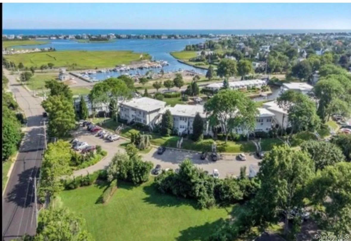 35 LIBRARY, Southampton, NY, 2 Bedrooms Bedrooms, 7 Rooms Rooms,3 BathroomsBathrooms,Residential,For Rent,LIBRARY,0,1047730 35 LIBRARY, Southampton, NY, 2 Bedrooms Bedrooms, 7 Rooms Rooms,3 BathroomsBathrooms,Residential,For Rent,LIBRARY,0,1047730