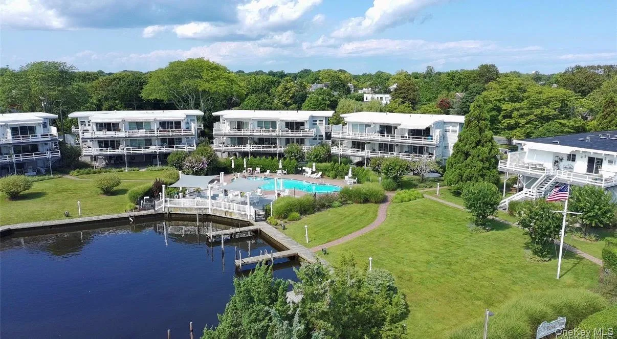 35 LIBRARY, Southampton, NY, 2 Bedrooms Bedrooms, 7 Rooms Rooms,3 BathroomsBathrooms,Residential,For Rent,LIBRARY,0,1047730 35 LIBRARY, Southampton, NY, 2 Bedrooms Bedrooms, 7 Rooms Rooms,3 BathroomsBathrooms,Residential,For Rent,LIBRARY,0,1047730