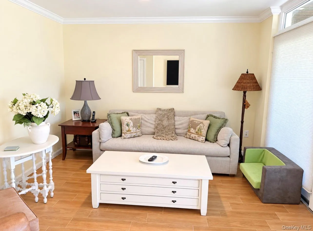 35 LIBRARY, Southampton, NY, 2 Bedrooms Bedrooms, 7 Rooms Rooms,3 BathroomsBathrooms,Residential,For Rent,LIBRARY,0,1047730 35 LIBRARY, Southampton, NY, 2 Bedrooms Bedrooms, 7 Rooms Rooms,3 BathroomsBathrooms,Residential,For Rent,LIBRARY,0,1047730