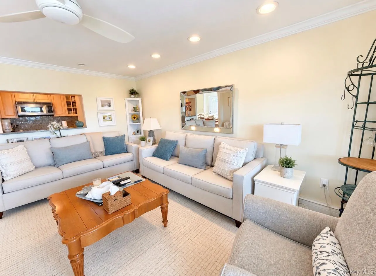 35 LIBRARY, Southampton, NY, 2 Bedrooms Bedrooms, 7 Rooms Rooms,3 BathroomsBathrooms,Residential,For Rent,LIBRARY,0,1047730 35 LIBRARY, Southampton, NY, 2 Bedrooms Bedrooms, 7 Rooms Rooms,3 BathroomsBathrooms,Residential,For Rent,LIBRARY,0,1047730