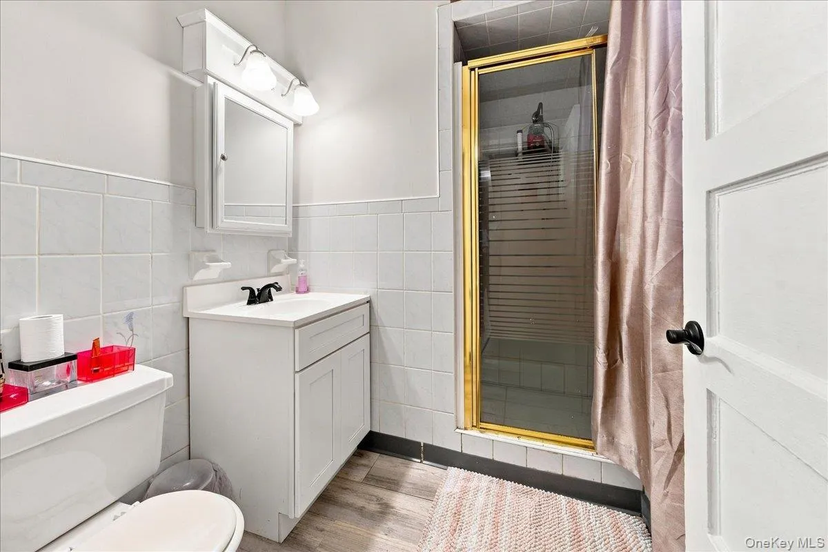 183 Saratoga Avenue, Yonkers, NY, 5 Bedrooms Bedrooms, 9 Rooms Rooms,3 BathroomsBathrooms,Residential,For Rent,Saratoga,0,1047732 183 Saratoga Avenue, Yonkers, NY, 5 Bedrooms Bedrooms, 9 Rooms Rooms,3 BathroomsBathrooms,Residential,For Rent,Saratoga,0,1047732