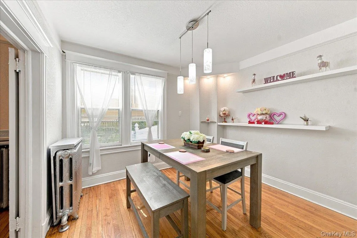 183 Saratoga Avenue, Yonkers, NY, 5 Bedrooms Bedrooms, 9 Rooms Rooms,3 BathroomsBathrooms,Residential,For Rent,Saratoga,0,1047732 183 Saratoga Avenue, Yonkers, NY, 5 Bedrooms Bedrooms, 9 Rooms Rooms,3 BathroomsBathrooms,Residential,For Rent,Saratoga,0,1047732