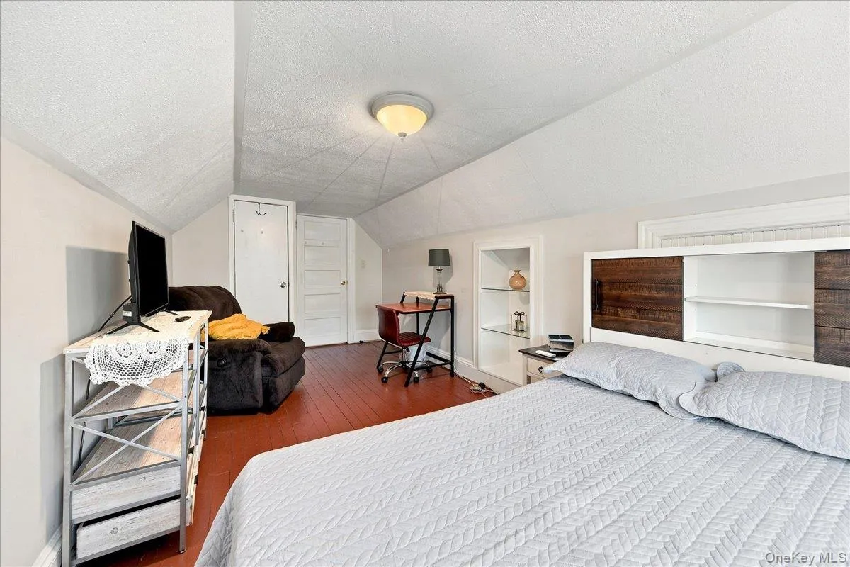183 Saratoga Avenue, Yonkers, NY, 5 Bedrooms Bedrooms, 9 Rooms Rooms,3 BathroomsBathrooms,Residential,For Rent,Saratoga,0,1047732 183 Saratoga Avenue, Yonkers, NY, 5 Bedrooms Bedrooms, 9 Rooms Rooms,3 BathroomsBathrooms,Residential,For Rent,Saratoga,0,1047732