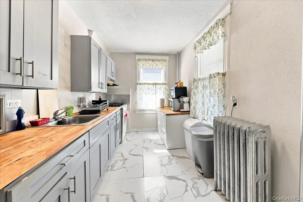 183 Saratoga Avenue, Yonkers, NY, 5 Bedrooms Bedrooms, 9 Rooms Rooms,3 BathroomsBathrooms,Residential,For Rent,Saratoga,0,1047732 183 Saratoga Avenue, Yonkers, NY, 5 Bedrooms Bedrooms, 9 Rooms Rooms,3 BathroomsBathrooms,Residential,For Rent,Saratoga,0,1047732