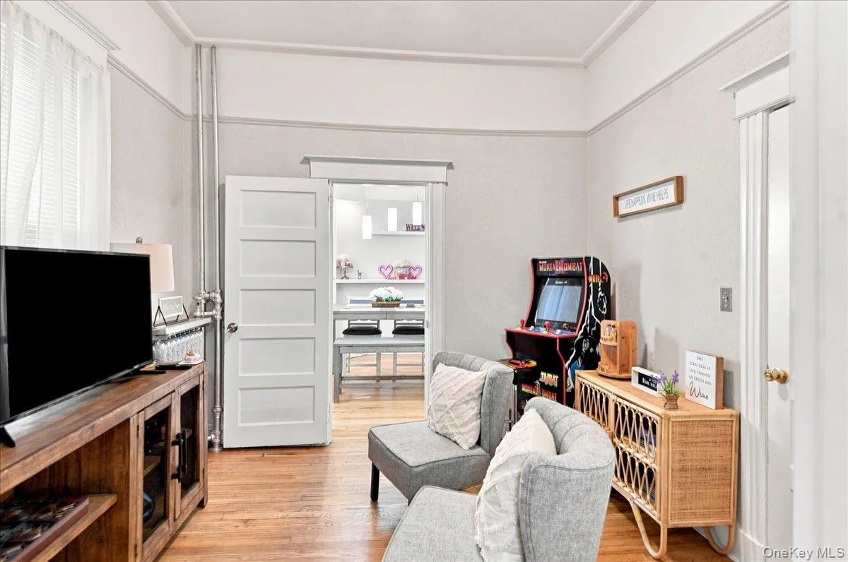 183 Saratoga Avenue, Yonkers, NY, 5 Bedrooms Bedrooms, 9 Rooms Rooms,3 BathroomsBathrooms,Residential,For Rent,Saratoga,0,1047732 183 Saratoga Avenue, Yonkers, NY, 5 Bedrooms Bedrooms, 9 Rooms Rooms,3 BathroomsBathrooms,Residential,For Rent,Saratoga,0,1047732