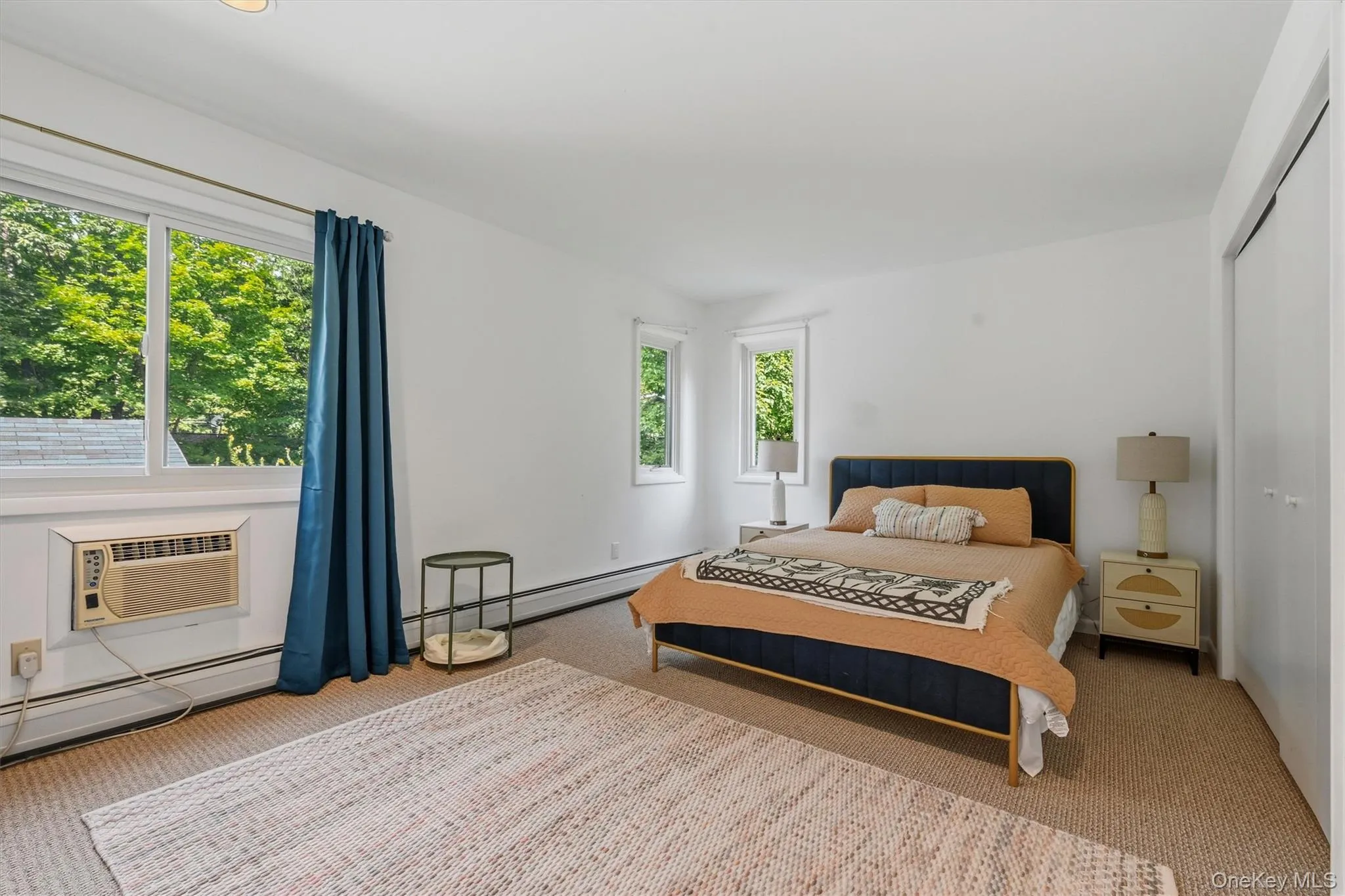 Main unit bedroom 2 Main unit bedroom 2