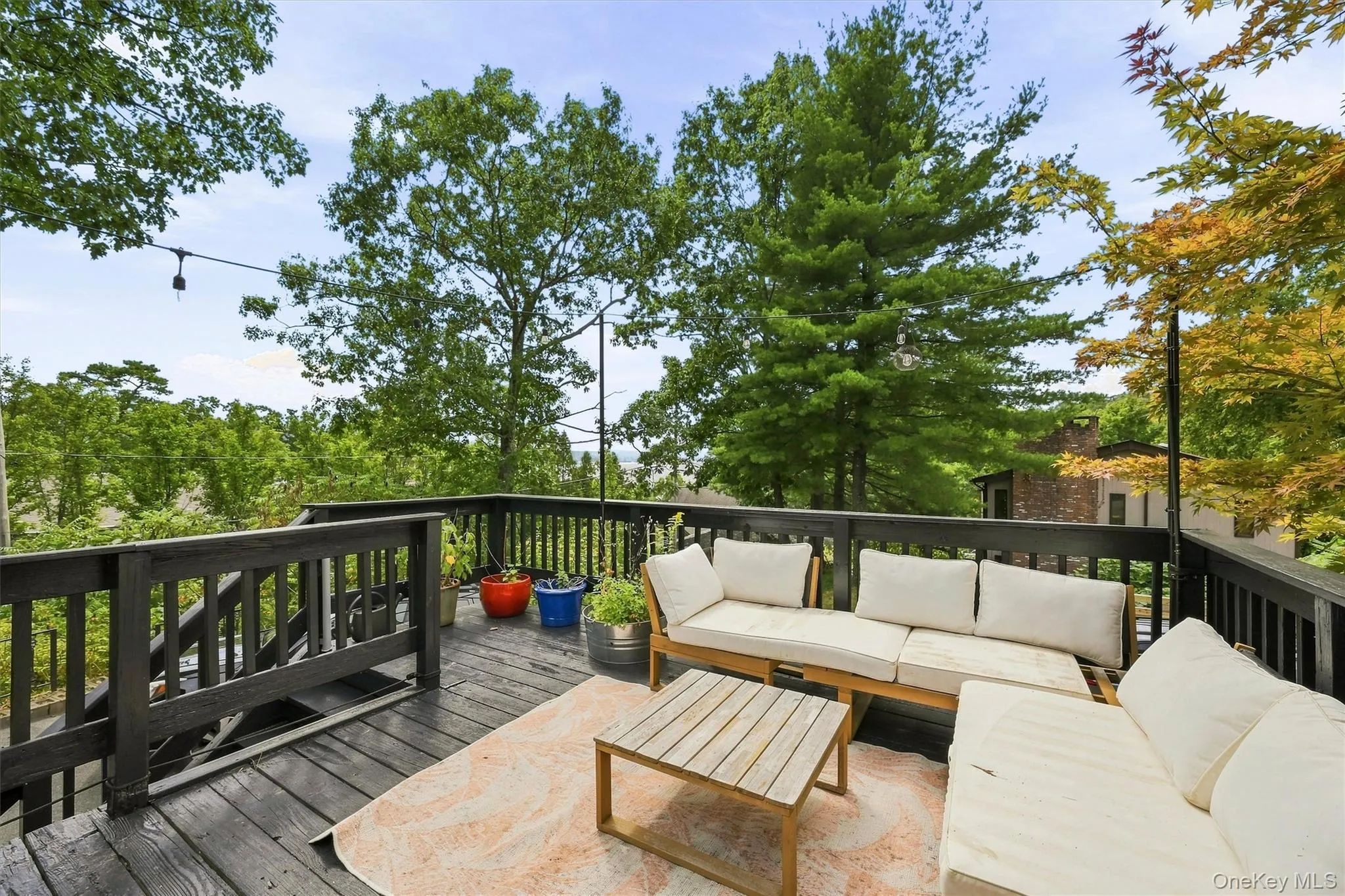 Large deck with beautiful views Large deck with beautiful views