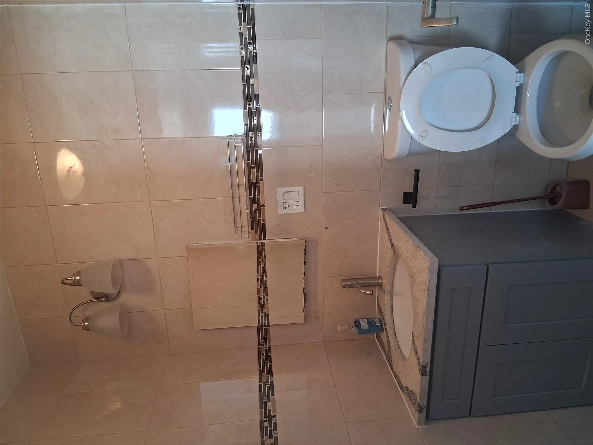 15115 82nd Street, New York, NY, 3 Bedrooms Bedrooms, 6 Rooms Rooms,2 BathroomsBathrooms,Residential Lease,For Rent,82nd,0,1047737 15115 82nd Street, New York, NY, 3 Bedrooms Bedrooms, 6 Rooms Rooms,2 BathroomsBathrooms,Residential Lease,For Rent,82nd,0,1047737