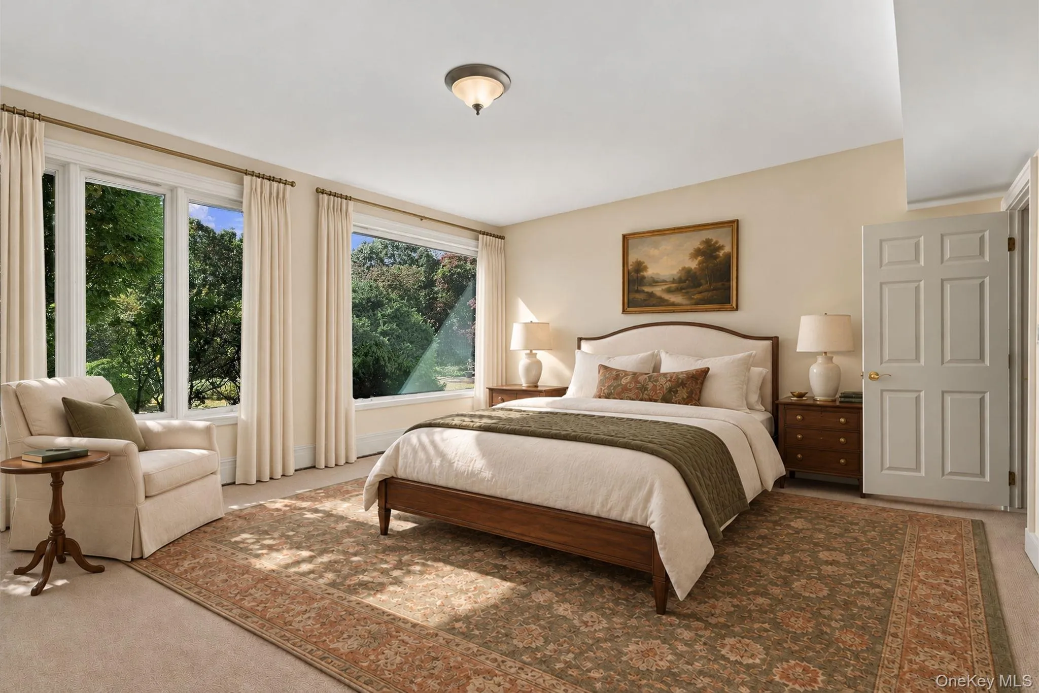 Ensuite Bedroom on Lower Level with walk in closet Ensuite Bedroom on Lower Level with walk in closet