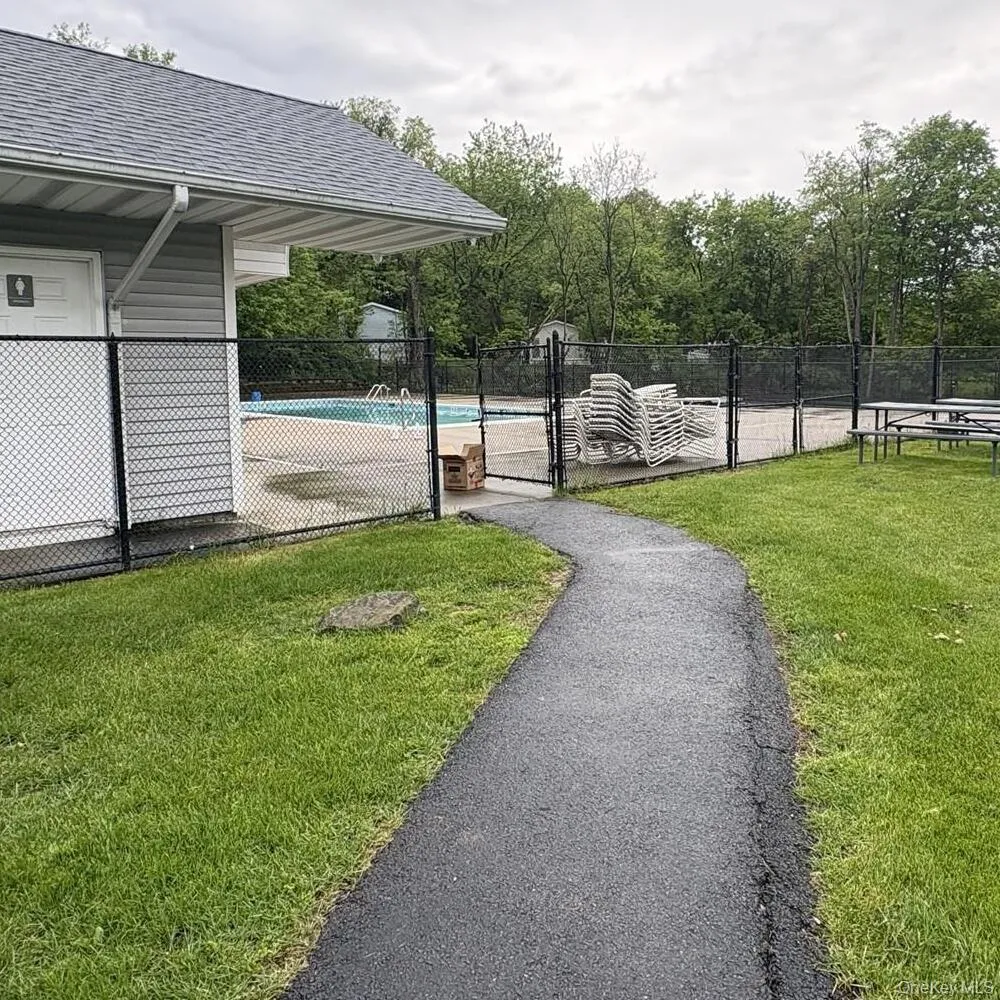 14 Lexington Hill, Monroe, NY, 2 Bedrooms Bedrooms, 5 Rooms Rooms,2 BathroomsBathrooms,Residential Lease,For Rent,Lexington,0,1047743 14 Lexington Hill, Monroe, NY, 2 Bedrooms Bedrooms, 5 Rooms Rooms,2 BathroomsBathrooms,Residential Lease,For Rent,Lexington,0,1047743
