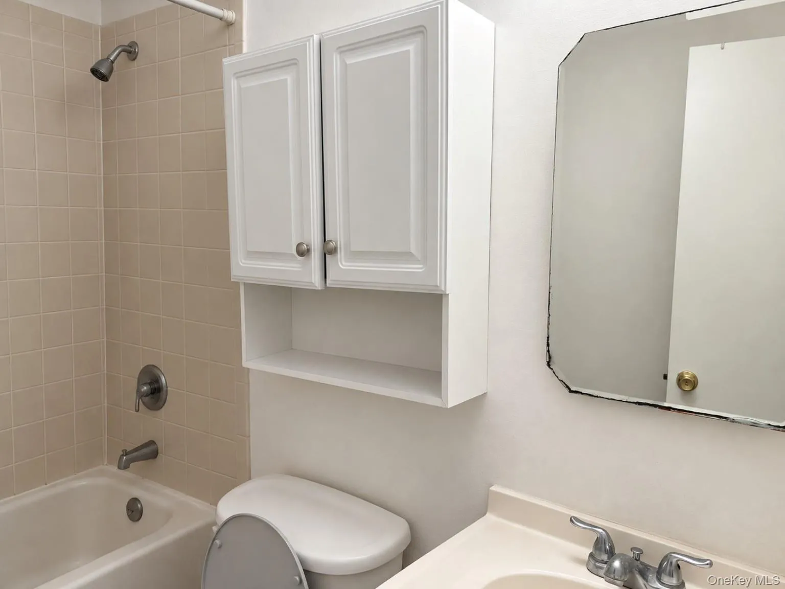 14 Lexington Hill, Monroe, NY, 2 Bedrooms Bedrooms, 5 Rooms Rooms,2 BathroomsBathrooms,Residential Lease,For Rent,Lexington,0,1047743 14 Lexington Hill, Monroe, NY, 2 Bedrooms Bedrooms, 5 Rooms Rooms,2 BathroomsBathrooms,Residential Lease,For Rent,Lexington,0,1047743