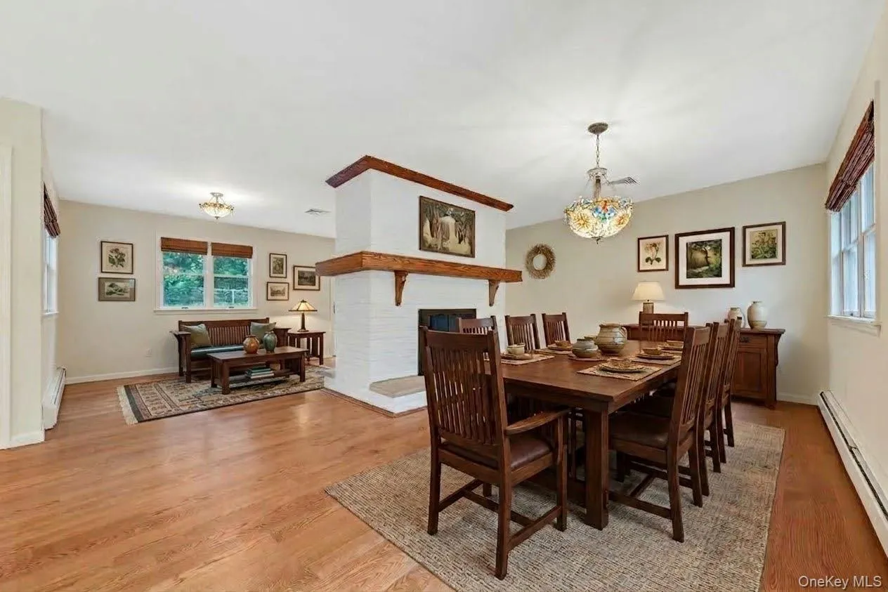 Virtually Staged Dining Room Virtually Staged Dining Room