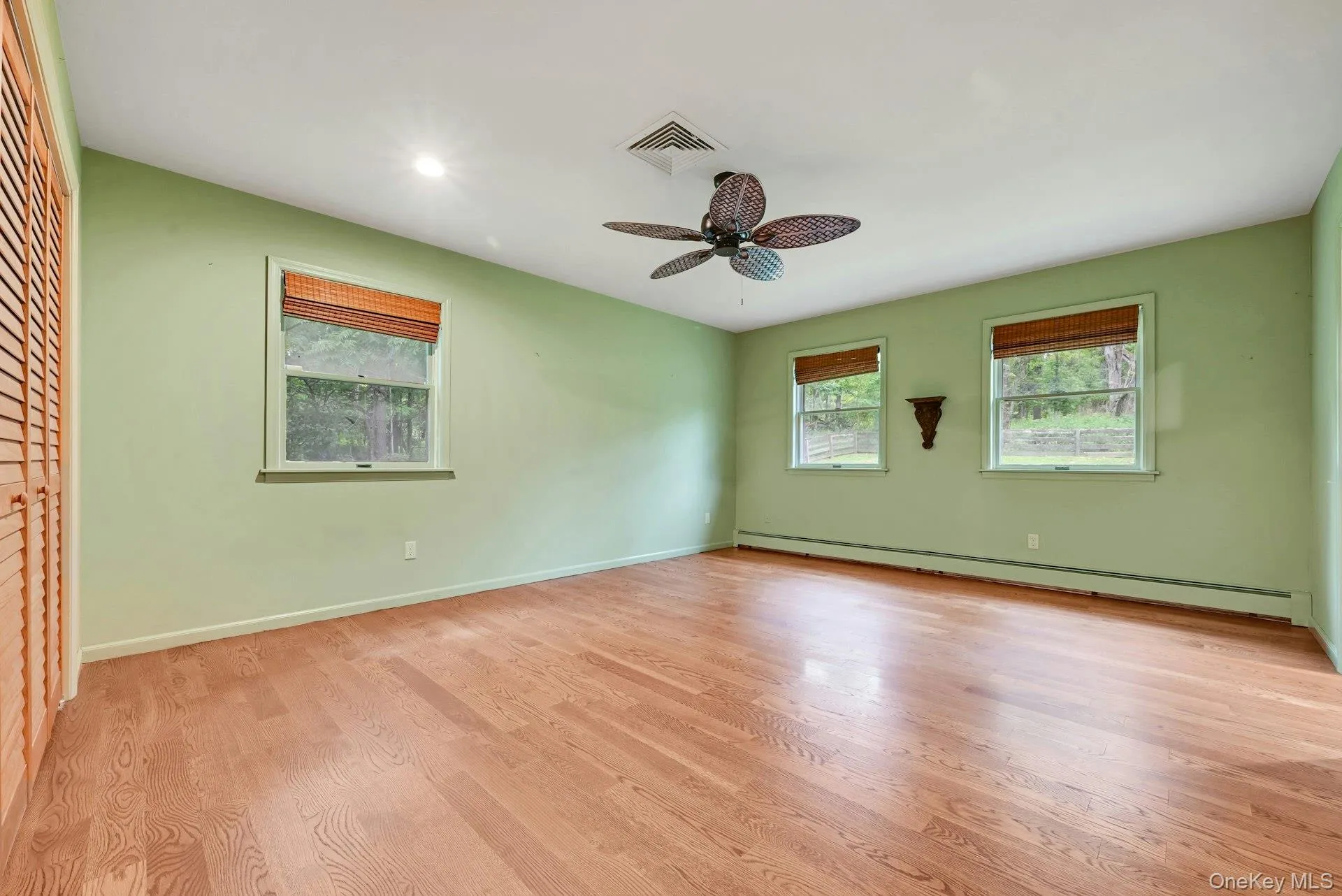 Very Spacious Primary Very Spacious Primary