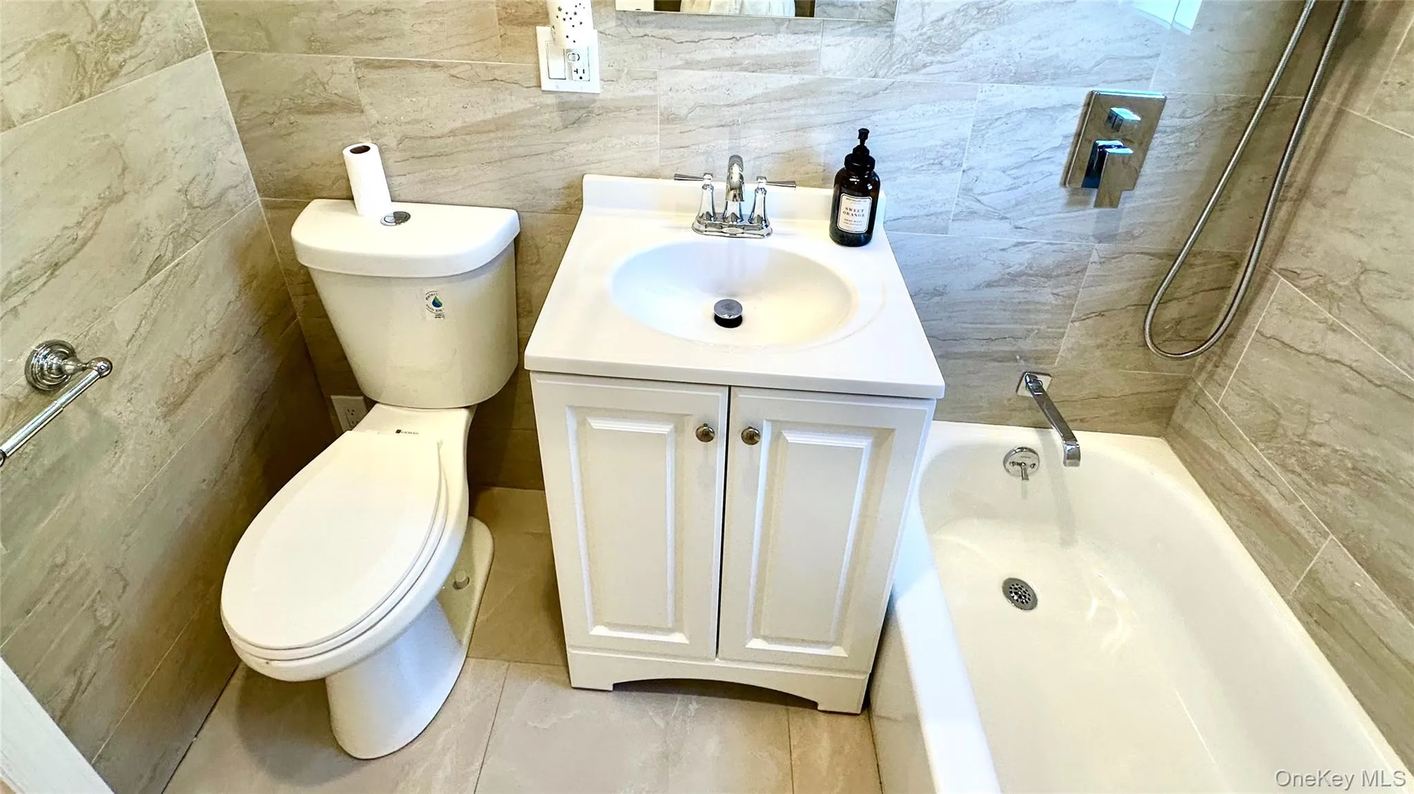 9911 Ascan Avenue, New York, NY, 2 Bedrooms Bedrooms, 7 Rooms Rooms,2 BathroomsBathrooms,Residential Lease,For Rent,Ascan,0,1047748 9911 Ascan Avenue, New York, NY, 2 Bedrooms Bedrooms, 7 Rooms Rooms,2 BathroomsBathrooms,Residential Lease,For Rent,Ascan,0,1047748