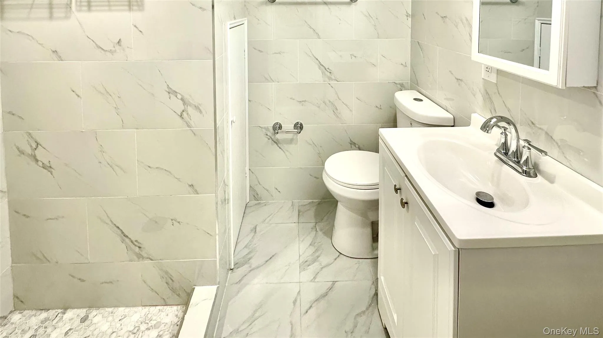 9911 Ascan Avenue, New York, NY, 2 Bedrooms Bedrooms, 7 Rooms Rooms,2 BathroomsBathrooms,Residential Lease,For Rent,Ascan,0,1047748 9911 Ascan Avenue, New York, NY, 2 Bedrooms Bedrooms, 7 Rooms Rooms,2 BathroomsBathrooms,Residential Lease,For Rent,Ascan,0,1047748