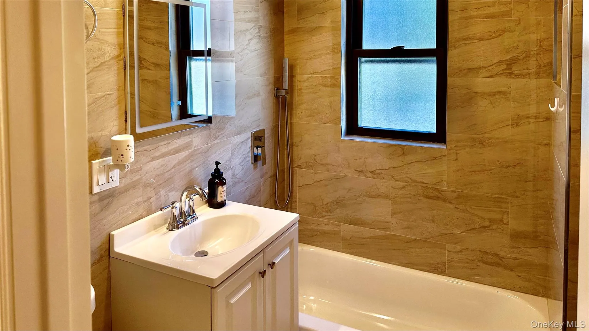 9911 Ascan Avenue, New York, NY, 2 Bedrooms Bedrooms, 7 Rooms Rooms,2 BathroomsBathrooms,Residential Lease,For Rent,Ascan,0,1047748 9911 Ascan Avenue, New York, NY, 2 Bedrooms Bedrooms, 7 Rooms Rooms,2 BathroomsBathrooms,Residential Lease,For Rent,Ascan,0,1047748