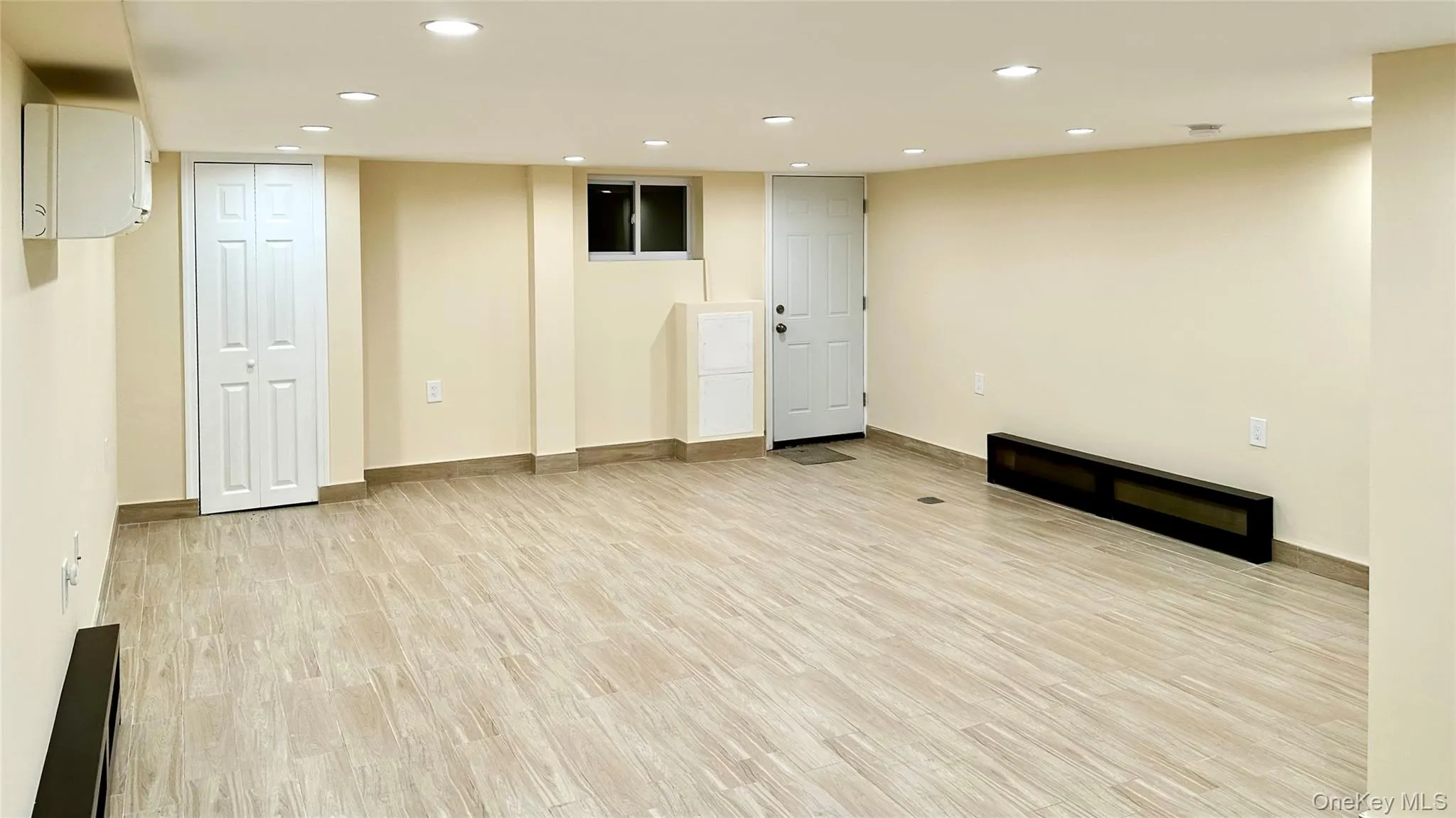 9911 Ascan Avenue, New York, NY, 2 Bedrooms Bedrooms, 7 Rooms Rooms,2 BathroomsBathrooms,Residential Lease,For Rent,Ascan,0,1047748 9911 Ascan Avenue, New York, NY, 2 Bedrooms Bedrooms, 7 Rooms Rooms,2 BathroomsBathrooms,Residential Lease,For Rent,Ascan,0,1047748