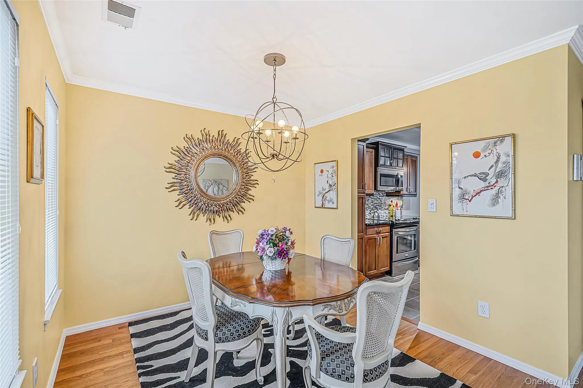 Dining Room to Kitchen Dining Room to Kitchen