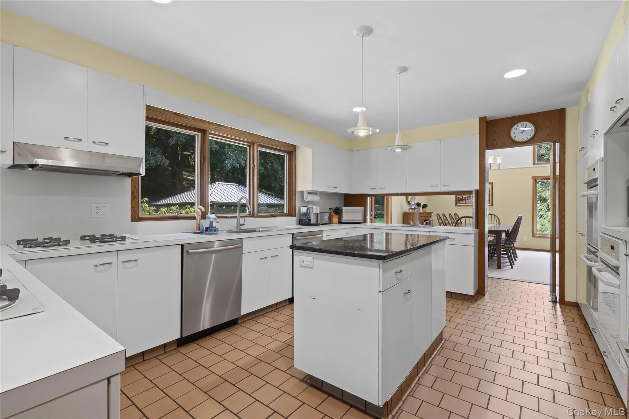 25 Charles Road, Bedford, NY, 5 Bedrooms Bedrooms, 11 Rooms Rooms,4 BathroomsBathrooms,Residential,For Rent,Charles,0,1047759 25 Charles Road, Bedford, NY, 5 Bedrooms Bedrooms, 11 Rooms Rooms,4 BathroomsBathrooms,Residential,For Rent,Charles,0,1047759
