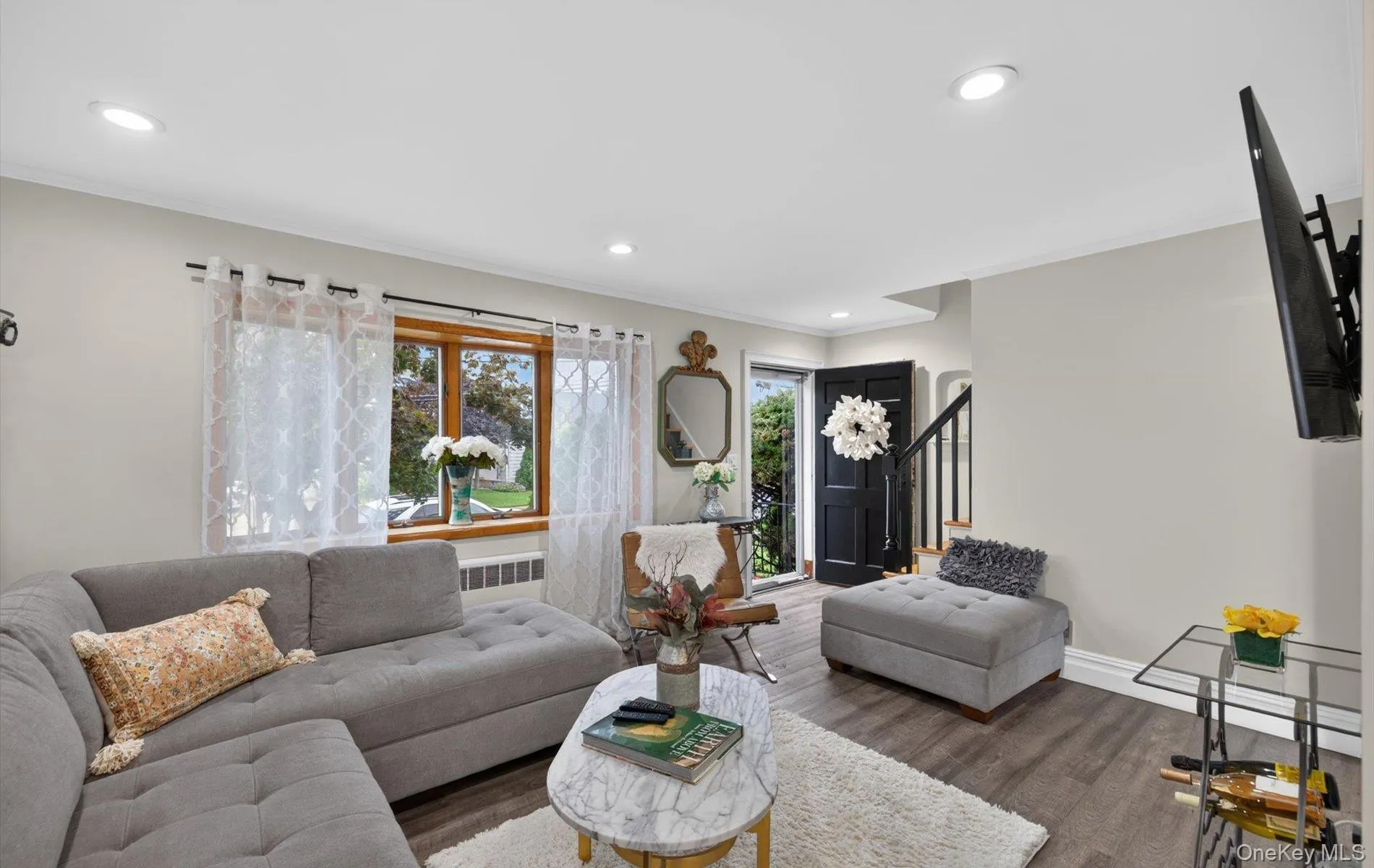 11 White Street, Hempstead, NY, 4 Bedrooms Bedrooms, 8 Rooms Rooms,2 BathroomsBathrooms,Residential,For Rent,White,0,1047761 11 White Street, Hempstead, NY, 4 Bedrooms Bedrooms, 8 Rooms Rooms,2 BathroomsBathrooms,Residential,For Rent,White,0,1047761