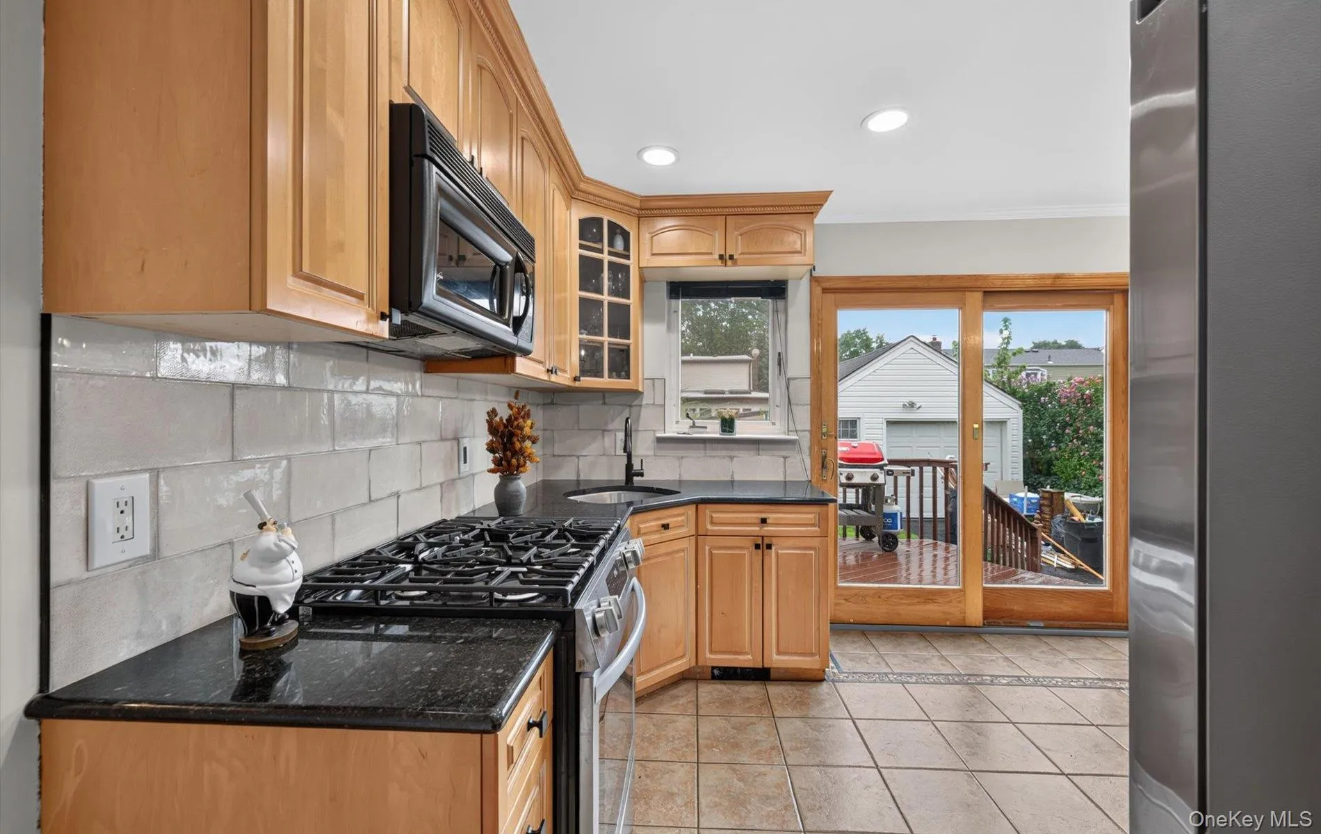 11 White Street, Hempstead, NY, 4 Bedrooms Bedrooms, 8 Rooms Rooms,2 BathroomsBathrooms,Residential,For Rent,White,0,1047761 11 White Street, Hempstead, NY, 4 Bedrooms Bedrooms, 8 Rooms Rooms,2 BathroomsBathrooms,Residential,For Rent,White,0,1047761