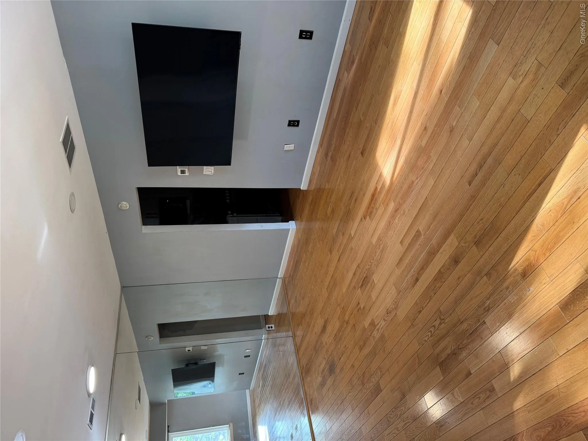 18 Redwood Court, Brookhaven, NY, 1 Bedroom Bedrooms, 4 Rooms Rooms,1 BathroomBathrooms,Residential,For Rent,Redwood,0,1047762 18 Redwood Court, Brookhaven, NY, 1 Bedroom Bedrooms, 4 Rooms Rooms,1 BathroomBathrooms,Residential,For Rent,Redwood,0,1047762