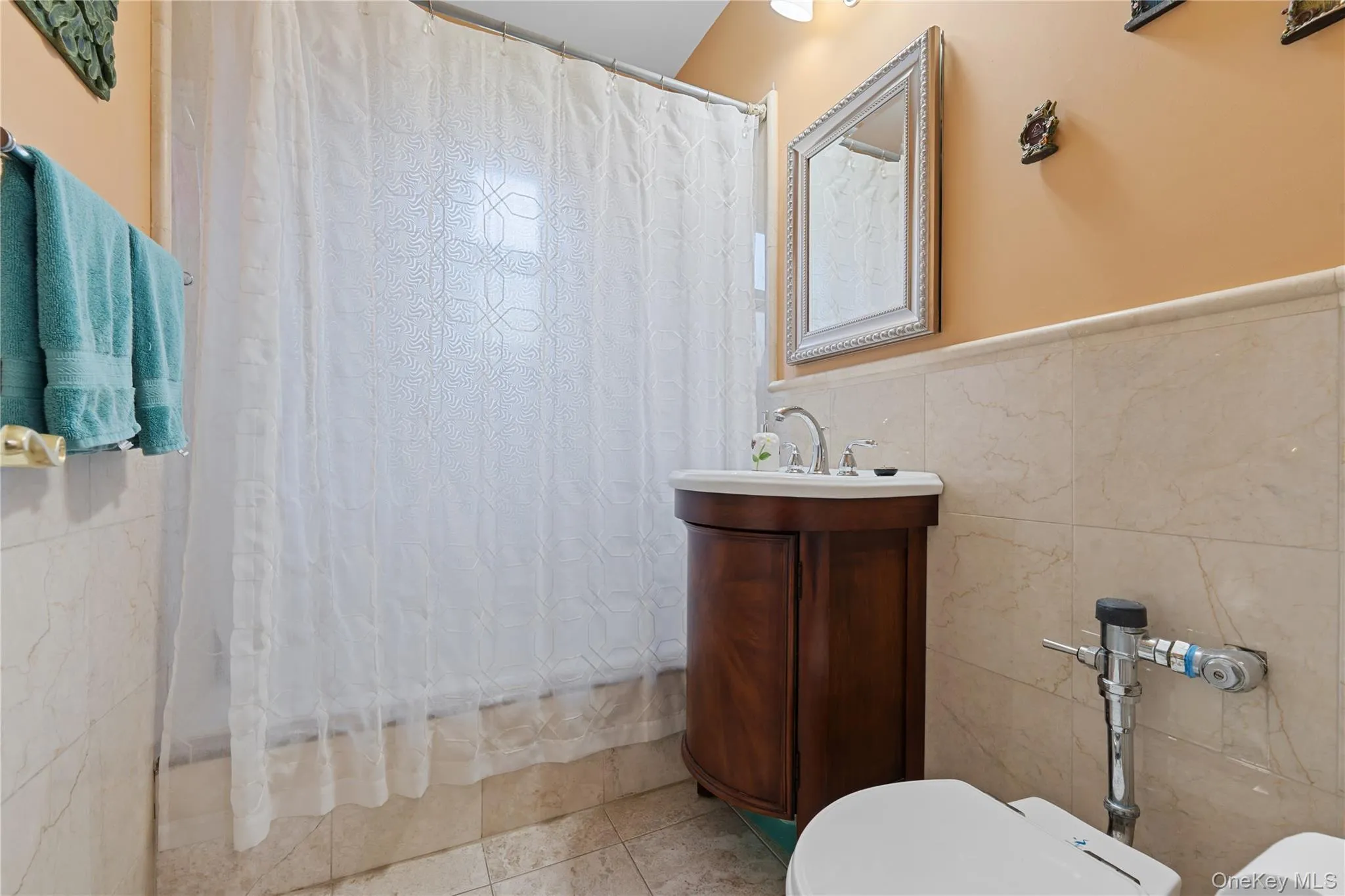 78-10 34 Avenue, New York, NY, 2 Bedrooms Bedrooms, 5 Rooms Rooms,2 BathroomsBathrooms,Residential,For Rent,34,0,1047765 78-10 34 Avenue, New York, NY, 2 Bedrooms Bedrooms, 5 Rooms Rooms,2 BathroomsBathrooms,Residential,For Rent,34,0,1047765