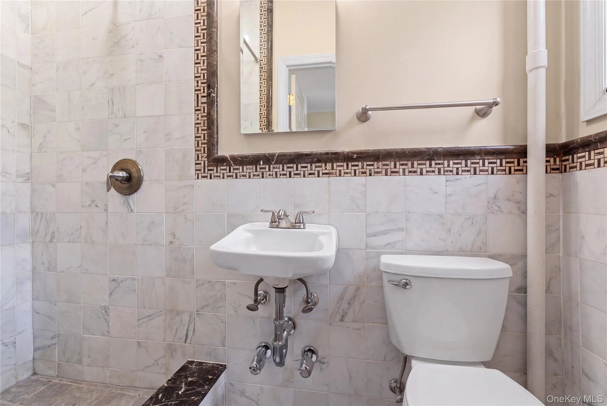 78-10 34 Avenue, New York, NY, 2 Bedrooms Bedrooms, 5 Rooms Rooms,2 BathroomsBathrooms,Residential,For Rent,34,0,1047765 78-10 34 Avenue, New York, NY, 2 Bedrooms Bedrooms, 5 Rooms Rooms,2 BathroomsBathrooms,Residential,For Rent,34,0,1047765