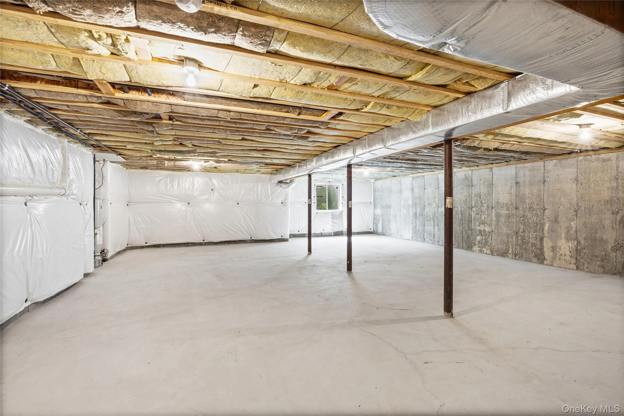 Large unfinished basement space. Large unfinished basement space.