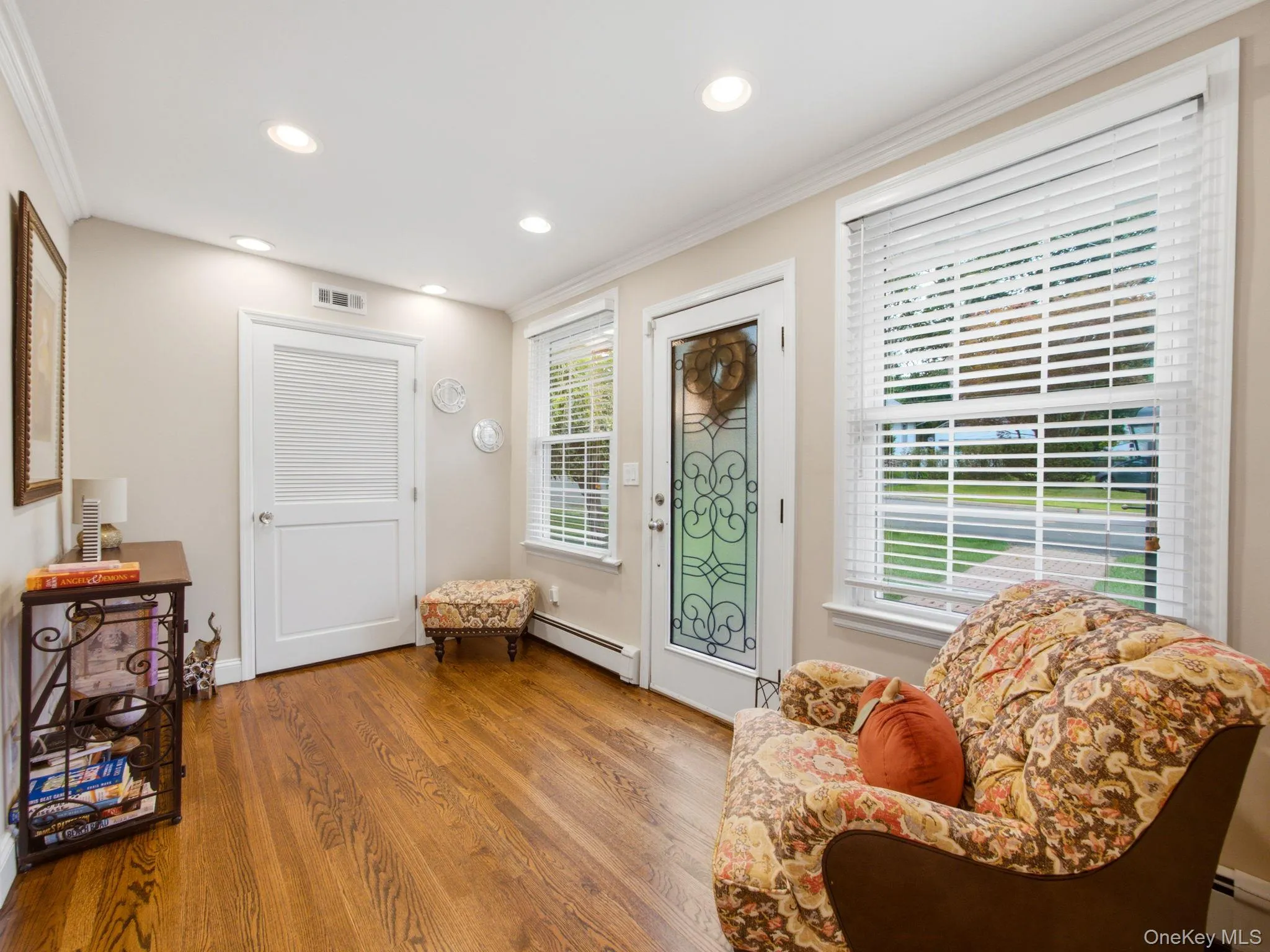 70 Serven Street, Orangetown, NY, 2 Bedrooms Bedrooms, 8 Rooms Rooms,2 BathroomsBathrooms,Residential,For Rent,Serven,0,1047768 70 Serven Street, Orangetown, NY, 2 Bedrooms Bedrooms, 8 Rooms Rooms,2 BathroomsBathrooms,Residential,For Rent,Serven,0,1047768