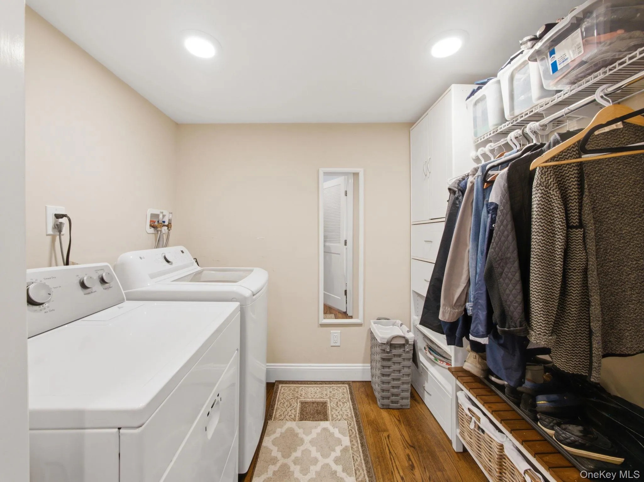 70 Serven Street, Orangetown, NY, 2 Bedrooms Bedrooms, 8 Rooms Rooms,2 BathroomsBathrooms,Residential,For Rent,Serven,0,1047768 70 Serven Street, Orangetown, NY, 2 Bedrooms Bedrooms, 8 Rooms Rooms,2 BathroomsBathrooms,Residential,For Rent,Serven,0,1047768