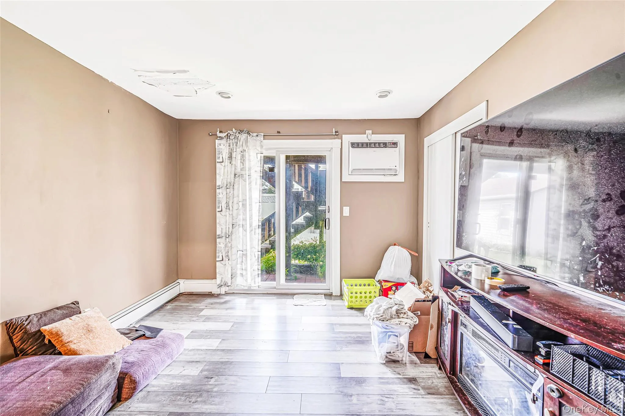240 Virginia Avenue, Oyster Bay, NY, 3 Bedrooms Bedrooms, 8 Rooms Rooms,2 BathroomsBathrooms,Residential,For Rent,Virginia,0,1047770 240 Virginia Avenue, Oyster Bay, NY, 3 Bedrooms Bedrooms, 8 Rooms Rooms,2 BathroomsBathrooms,Residential,For Rent,Virginia,0,1047770
