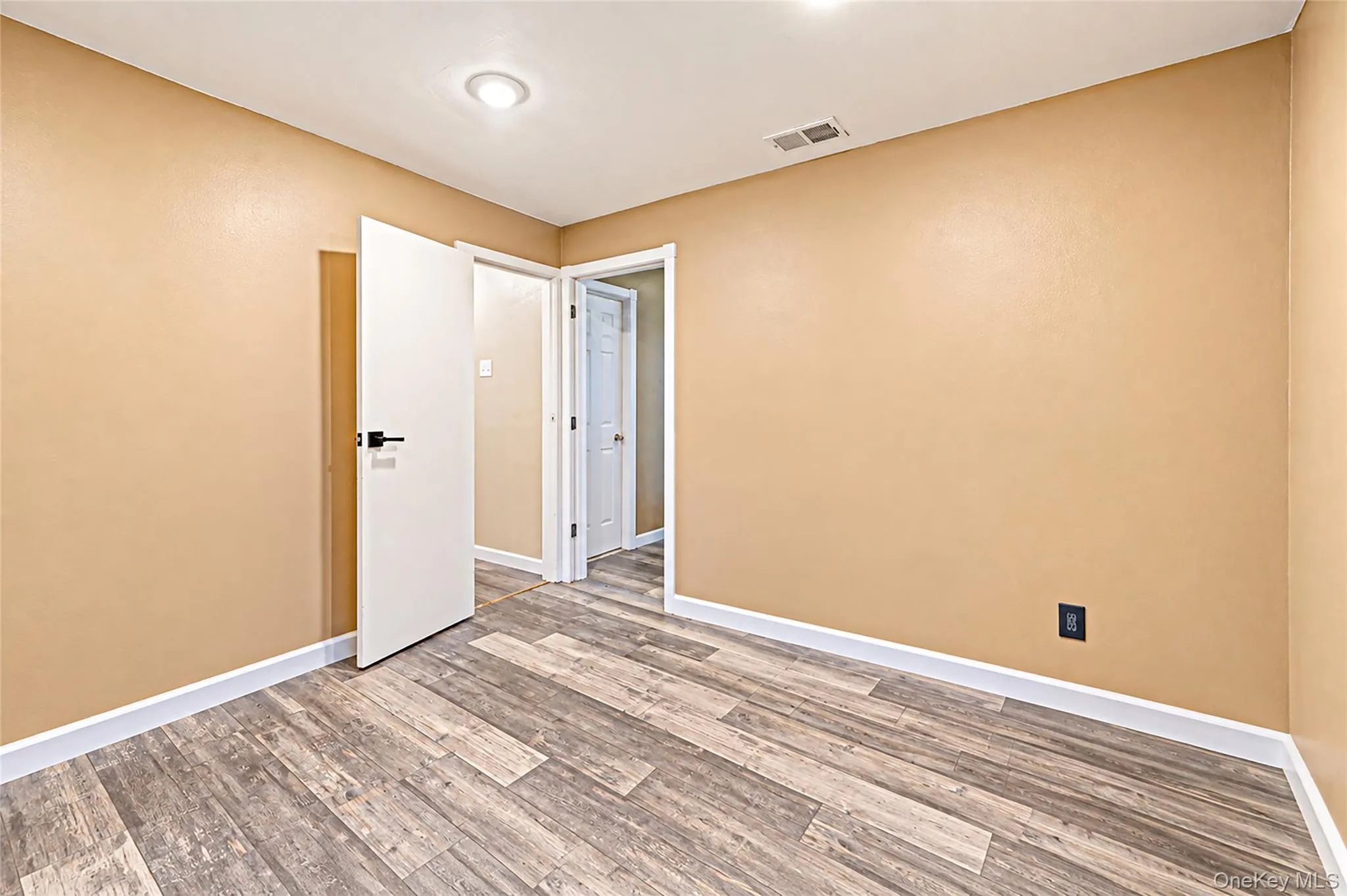 240 Virginia Avenue, Oyster Bay, NY, 3 Bedrooms Bedrooms, 8 Rooms Rooms,2 BathroomsBathrooms,Residential,For Rent,Virginia,0,1047770 240 Virginia Avenue, Oyster Bay, NY, 3 Bedrooms Bedrooms, 8 Rooms Rooms,2 BathroomsBathrooms,Residential,For Rent,Virginia,0,1047770