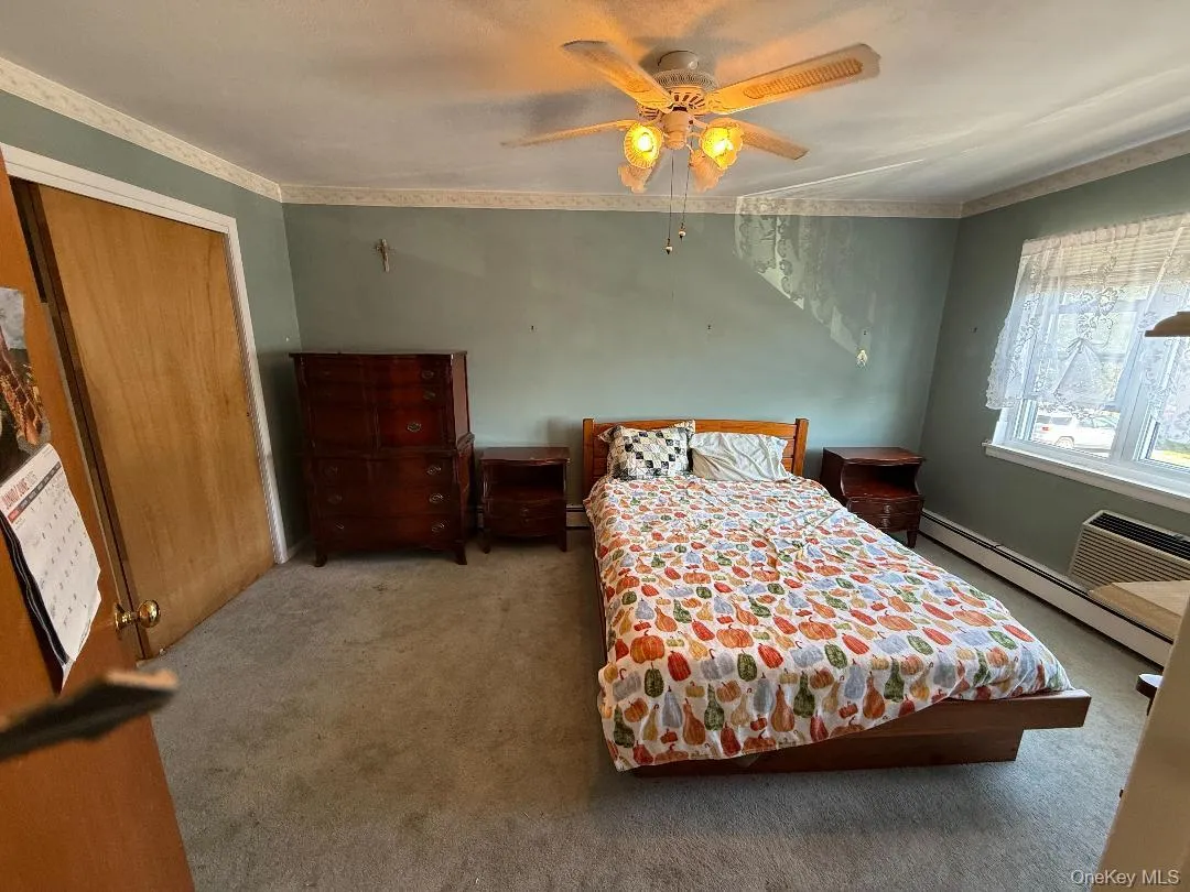 Large Bedroom Large Bedroom