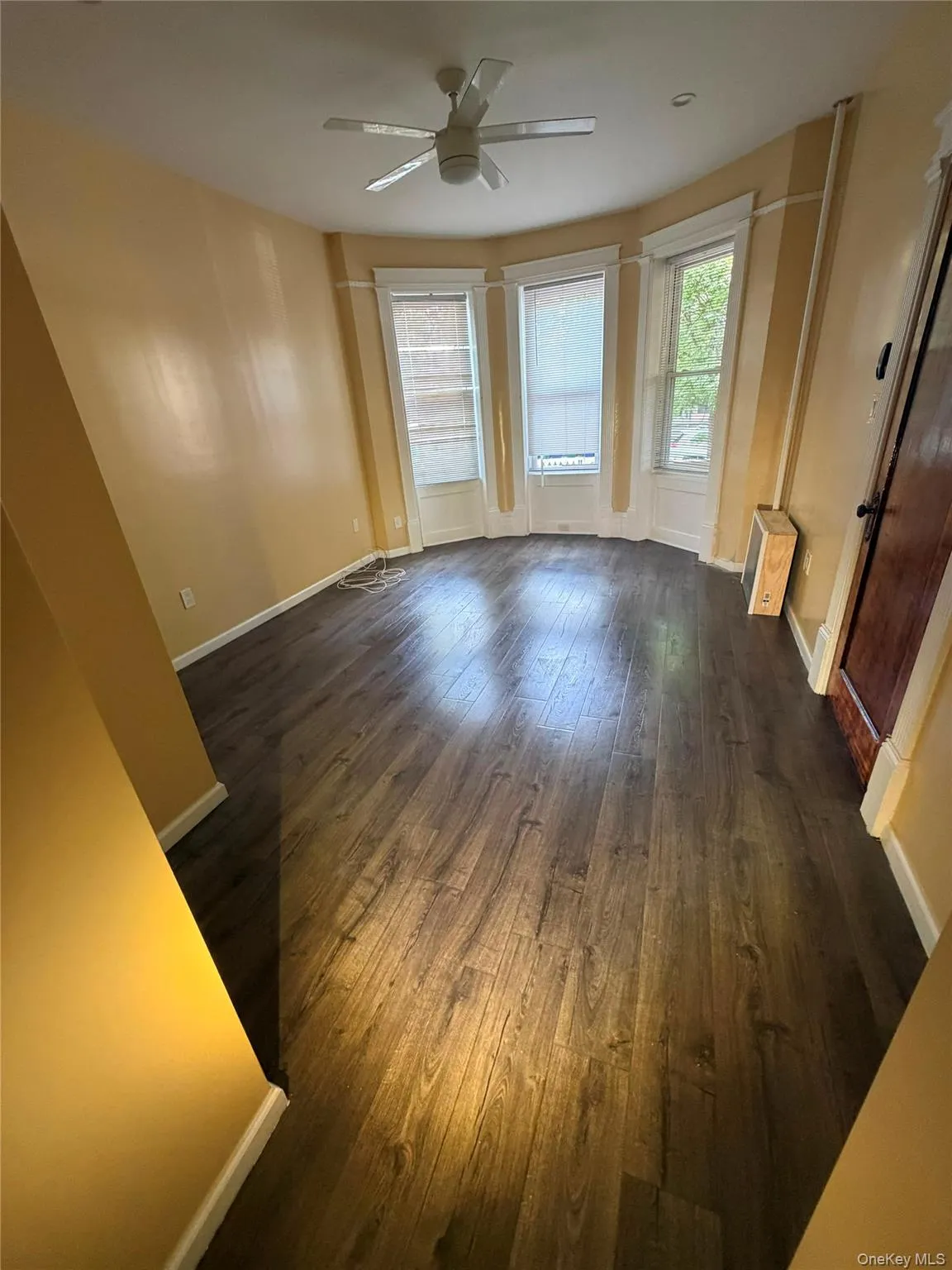 27 Stephens Court, New York, NY, 3 Bedroom Bedrooms, 7 Room Rooms,1 BathroomBathrooms,Residential Lease,For Rent,Stephens,0,1047779 27 Stephens Court, New York, NY, 3 Bedroom Bedrooms, 7 Room Rooms,1 BathroomBathrooms,Residential Lease,For Rent,Stephens,0,1047779