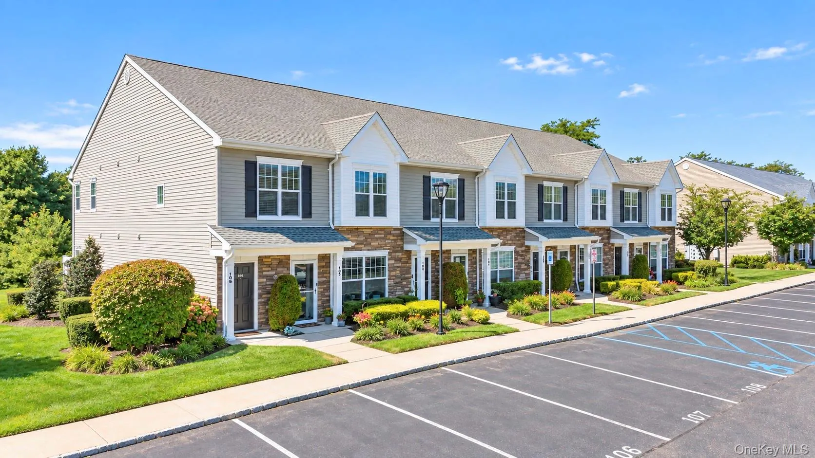 106 Weatherby Lane, Islip, NY, 2 Bedrooms Bedrooms, 6 Rooms Rooms,2 BathroomsBathrooms,Residential,For Rent,Weatherby,0,1047786 106 Weatherby Lane, Islip, NY, 2 Bedrooms Bedrooms, 6 Rooms Rooms,2 BathroomsBathrooms,Residential,For Rent,Weatherby,0,1047786