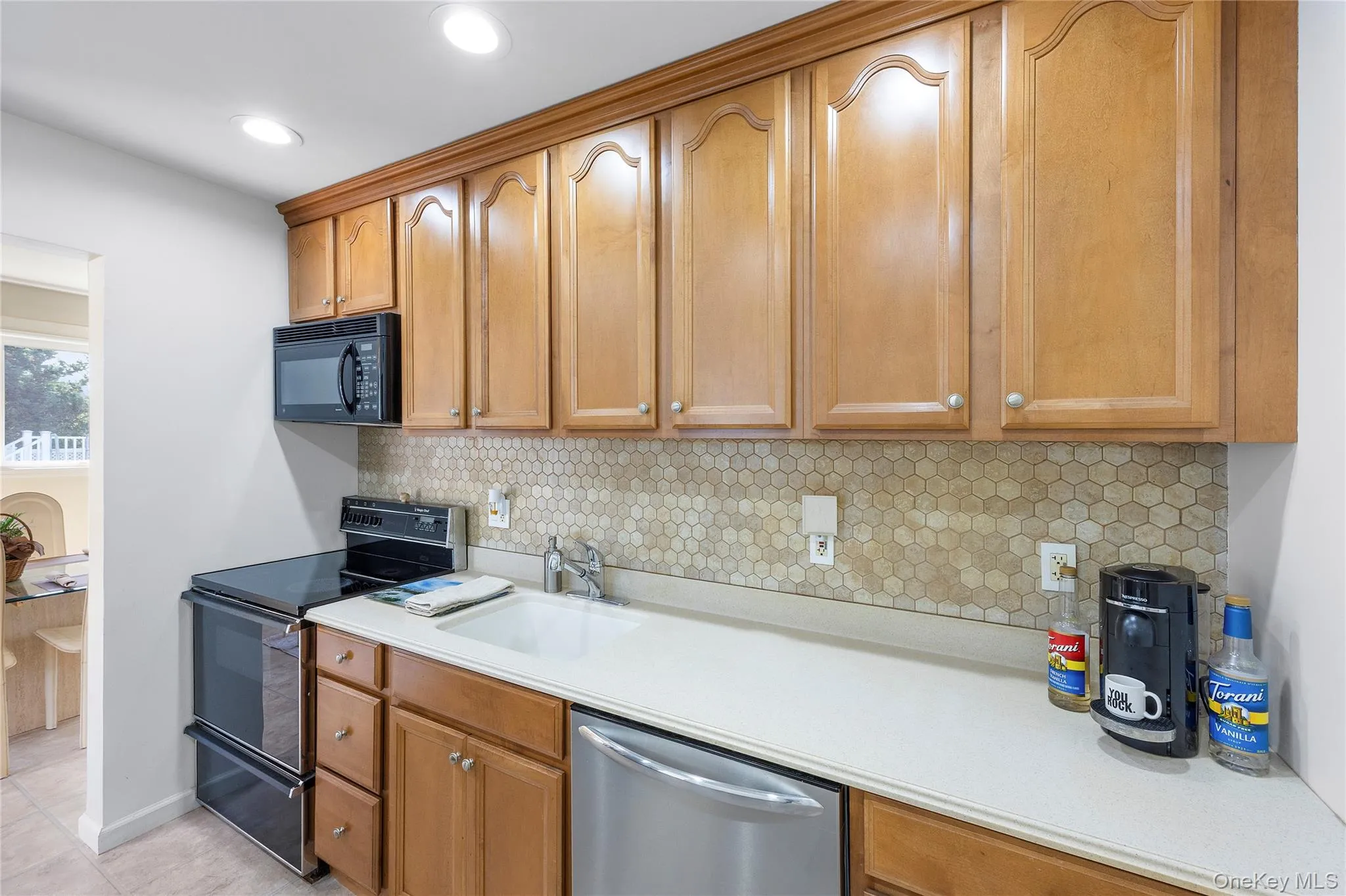 148 Birs Avenue, Babylon, NY, 3 Bedrooms Bedrooms, 6 Rooms Rooms,1 BathroomBathrooms,Residential,For Rent,Birs,0,1047788 148 Birs Avenue, Babylon, NY, 3 Bedrooms Bedrooms, 6 Rooms Rooms,1 BathroomBathrooms,Residential,For Rent,Birs,0,1047788