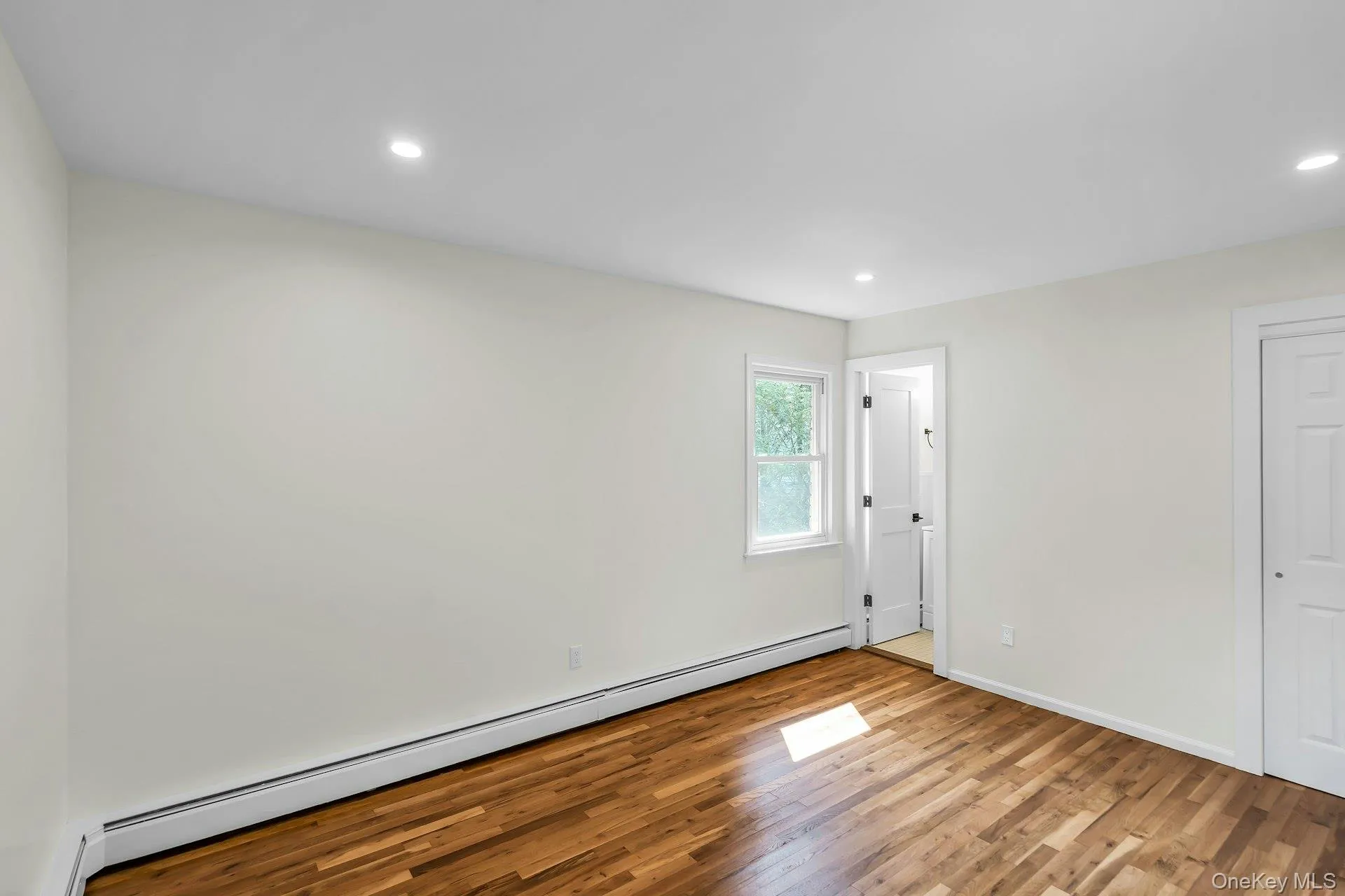 7 Anchorage Road, North Hempstead, NY, 3 Bedrooms Bedrooms, 8 Rooms Rooms,2 BathroomsBathrooms,Residential Lease,For Rent,Anchorage,0,1047791 7 Anchorage Road, North Hempstead, NY, 3 Bedrooms Bedrooms, 8 Rooms Rooms,2 BathroomsBathrooms,Residential Lease,For Rent,Anchorage,0,1047791