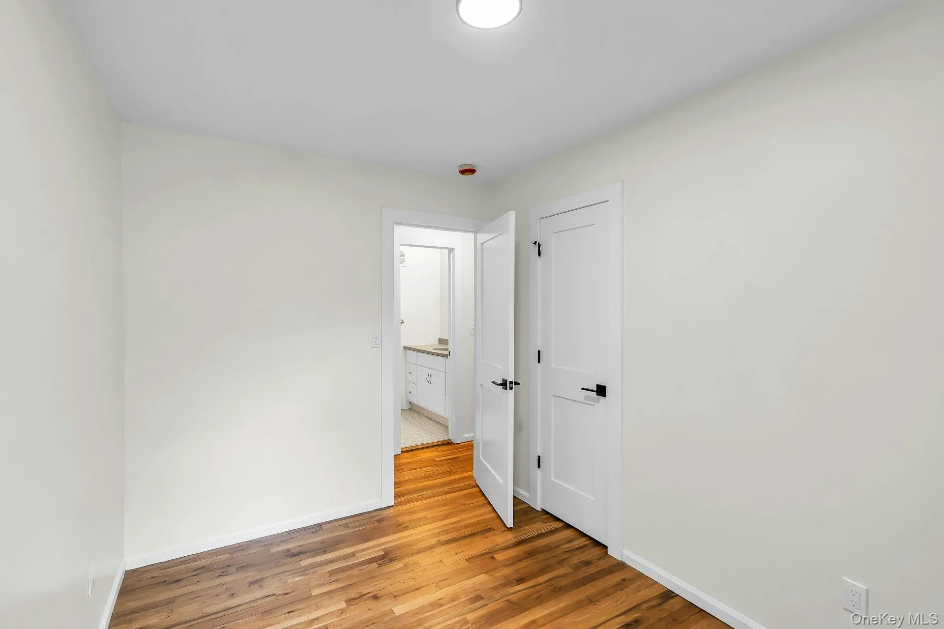 7 Anchorage Road, North Hempstead, NY, 3 Bedrooms Bedrooms, 8 Rooms Rooms,2 BathroomsBathrooms,Residential Lease,For Rent,Anchorage,0,1047791 7 Anchorage Road, North Hempstead, NY, 3 Bedrooms Bedrooms, 8 Rooms Rooms,2 BathroomsBathrooms,Residential Lease,For Rent,Anchorage,0,1047791
