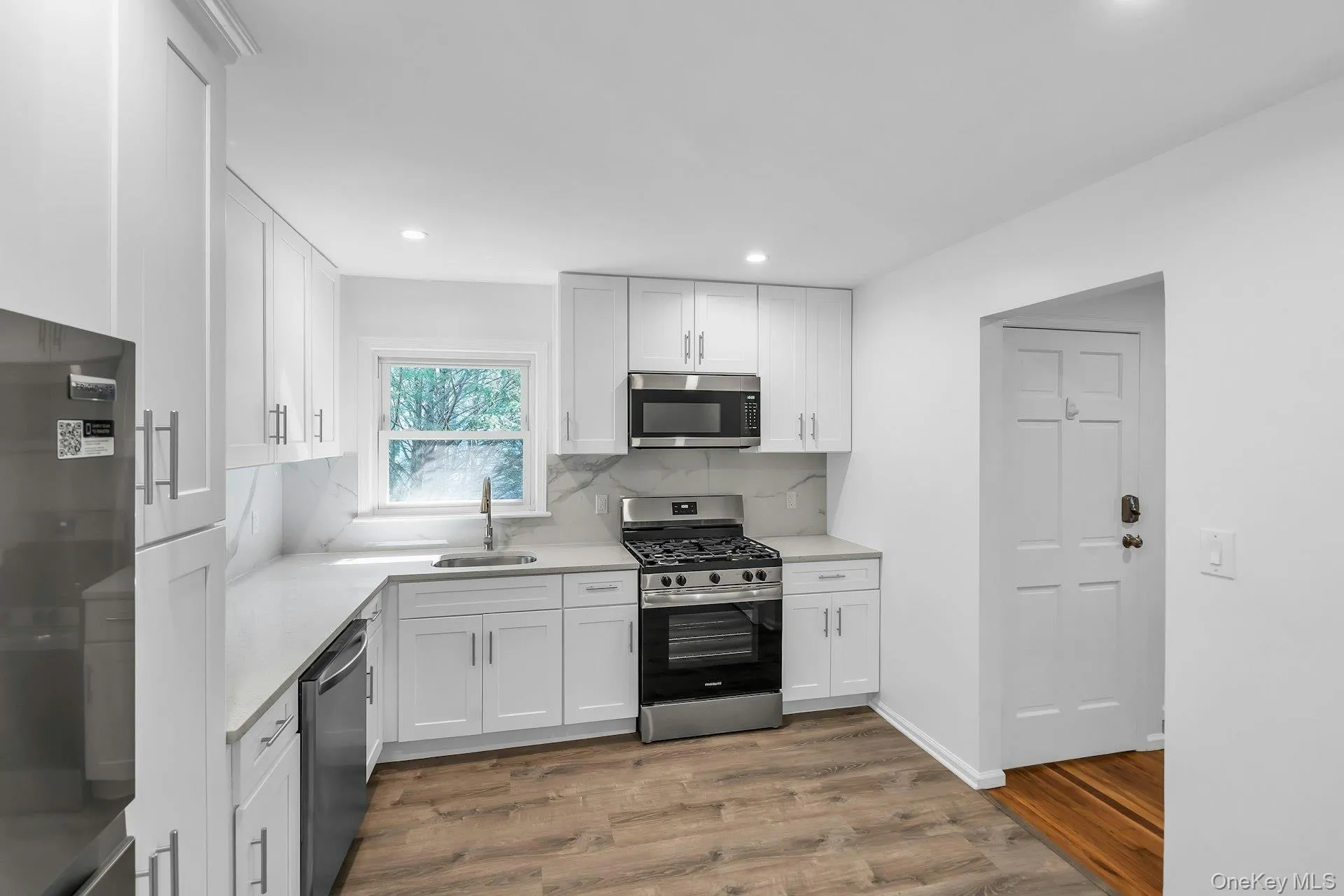 7 Anchorage Road, North Hempstead, NY, 3 Bedrooms Bedrooms, 8 Rooms Rooms,2 BathroomsBathrooms,Residential Lease,For Rent,Anchorage,0,1047791 7 Anchorage Road, North Hempstead, NY, 3 Bedrooms Bedrooms, 8 Rooms Rooms,2 BathroomsBathrooms,Residential Lease,For Rent,Anchorage,0,1047791