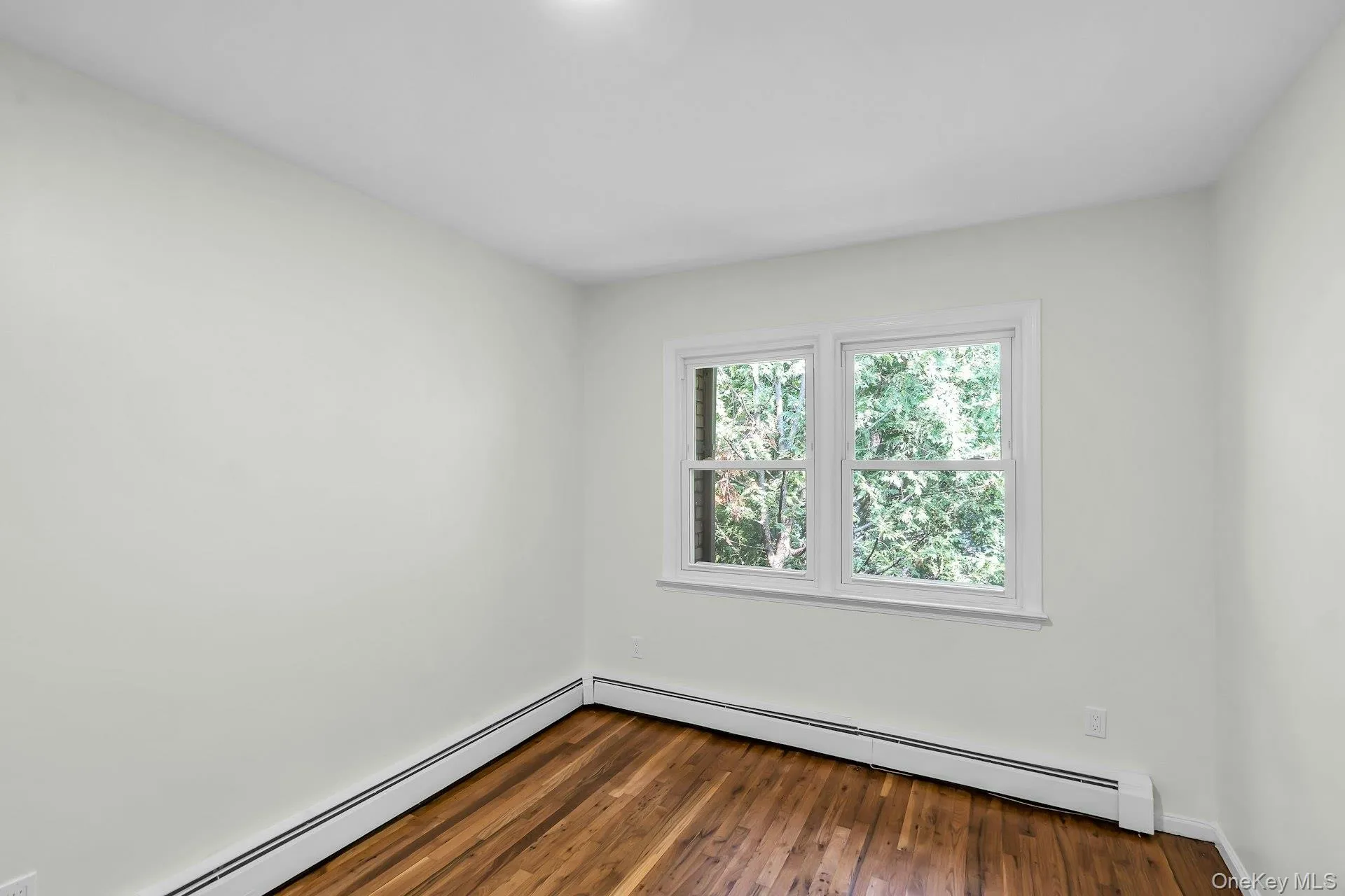 7 Anchorage Road, North Hempstead, NY, 3 Bedrooms Bedrooms, 8 Rooms Rooms,2 BathroomsBathrooms,Residential Lease,For Rent,Anchorage,0,1047791 7 Anchorage Road, North Hempstead, NY, 3 Bedrooms Bedrooms, 8 Rooms Rooms,2 BathroomsBathrooms,Residential Lease,For Rent,Anchorage,0,1047791
