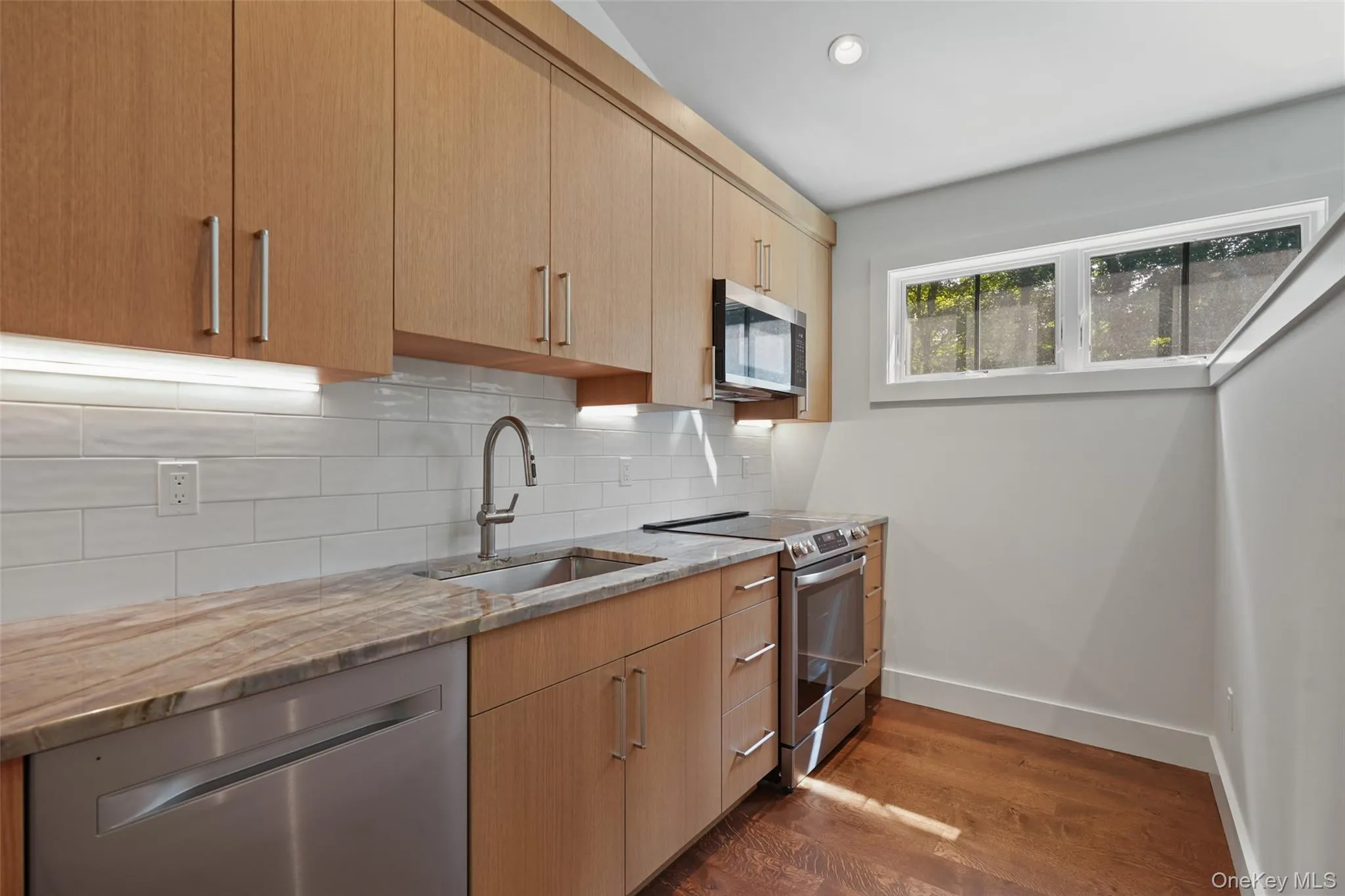 Galley Kitchen Galley Kitchen